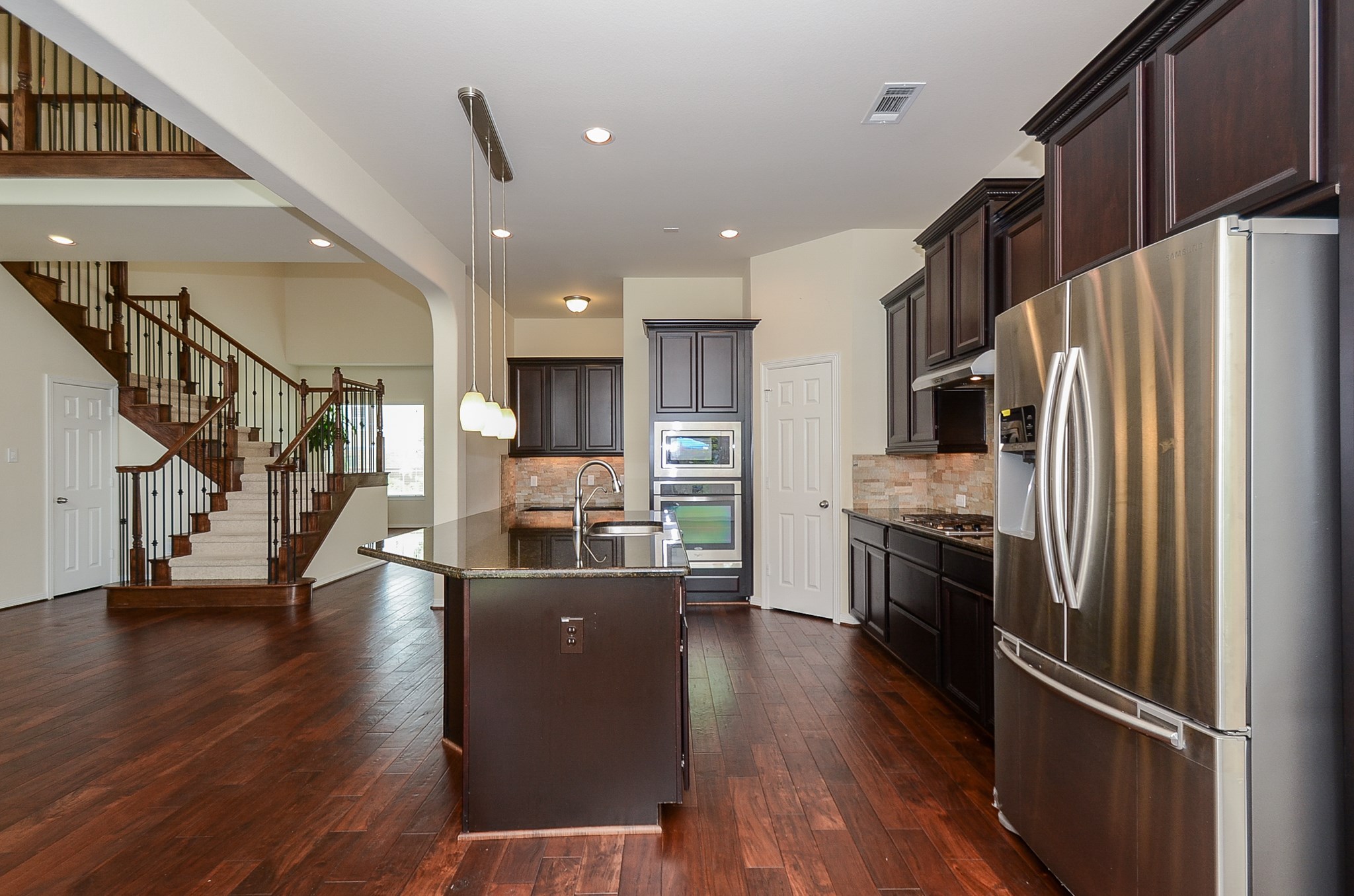 27031 Drybank Creek Lane Property Photo 12