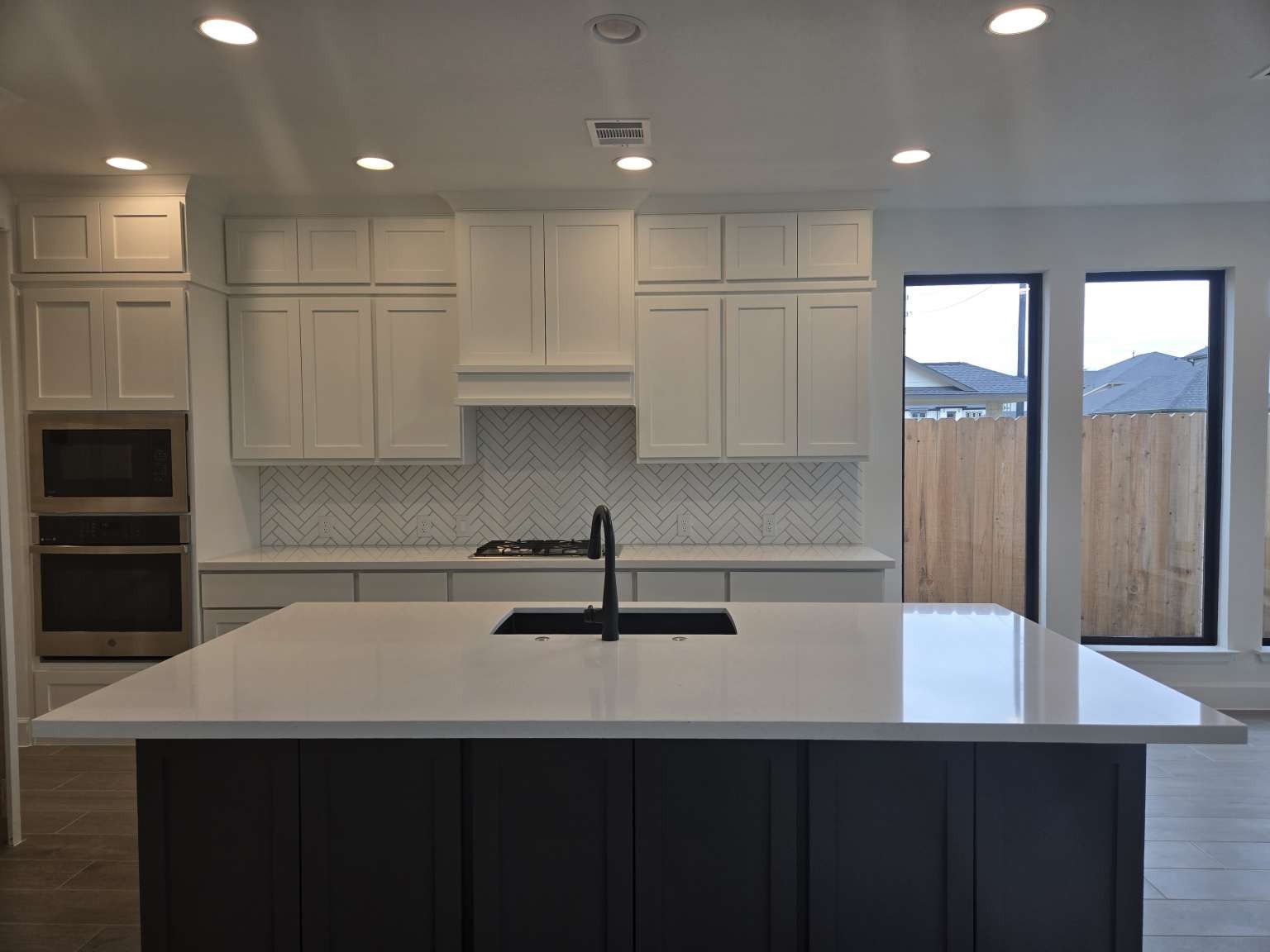 2639 Oregano Rise Drive Property Photo 18
