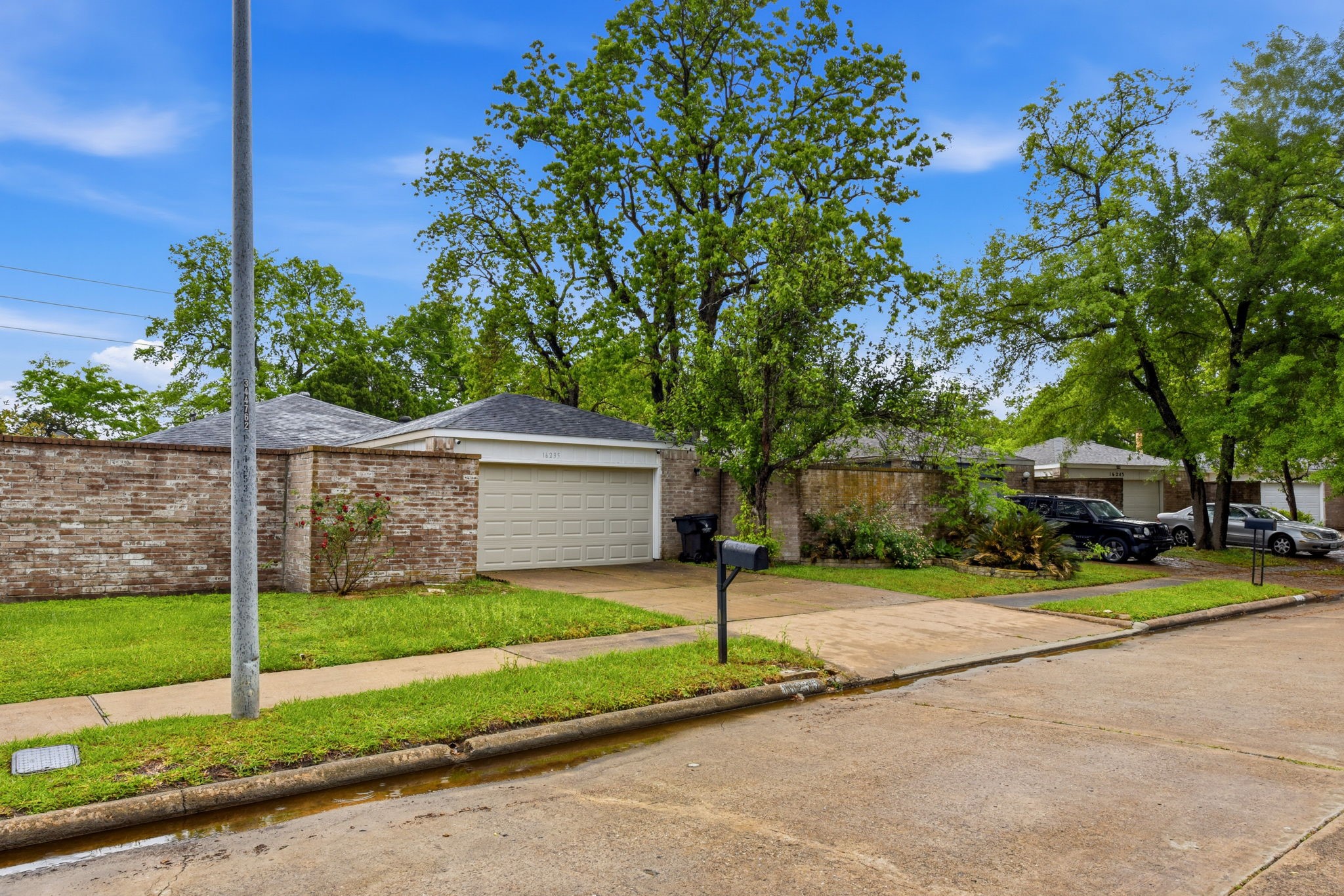 16235 Olive Glen Drive Property Photo 2