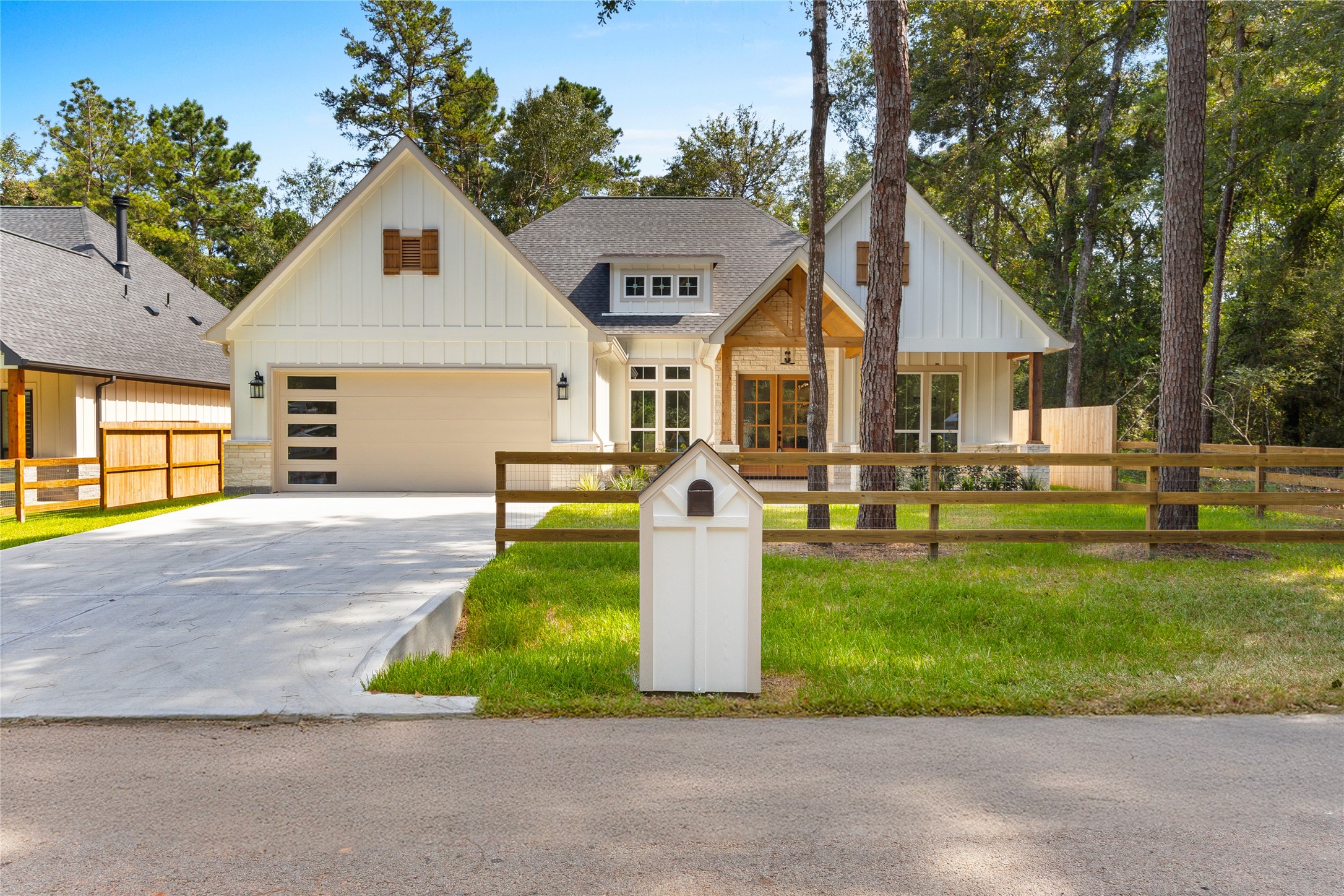11492 Inwood Drive