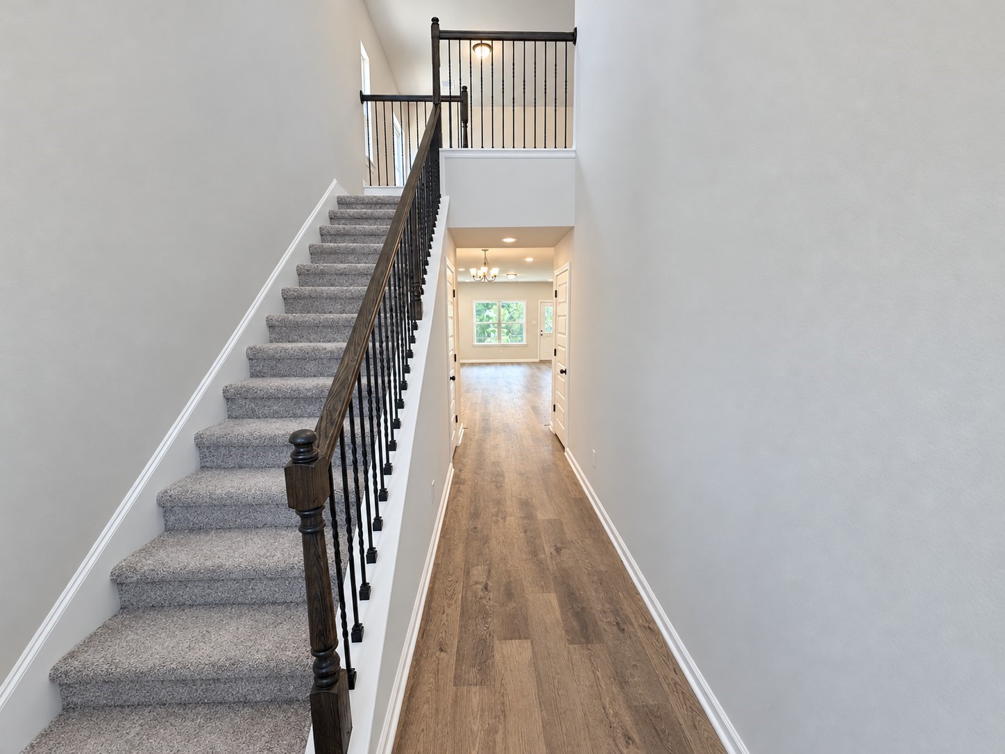40595 Slough Way Property Photo 3