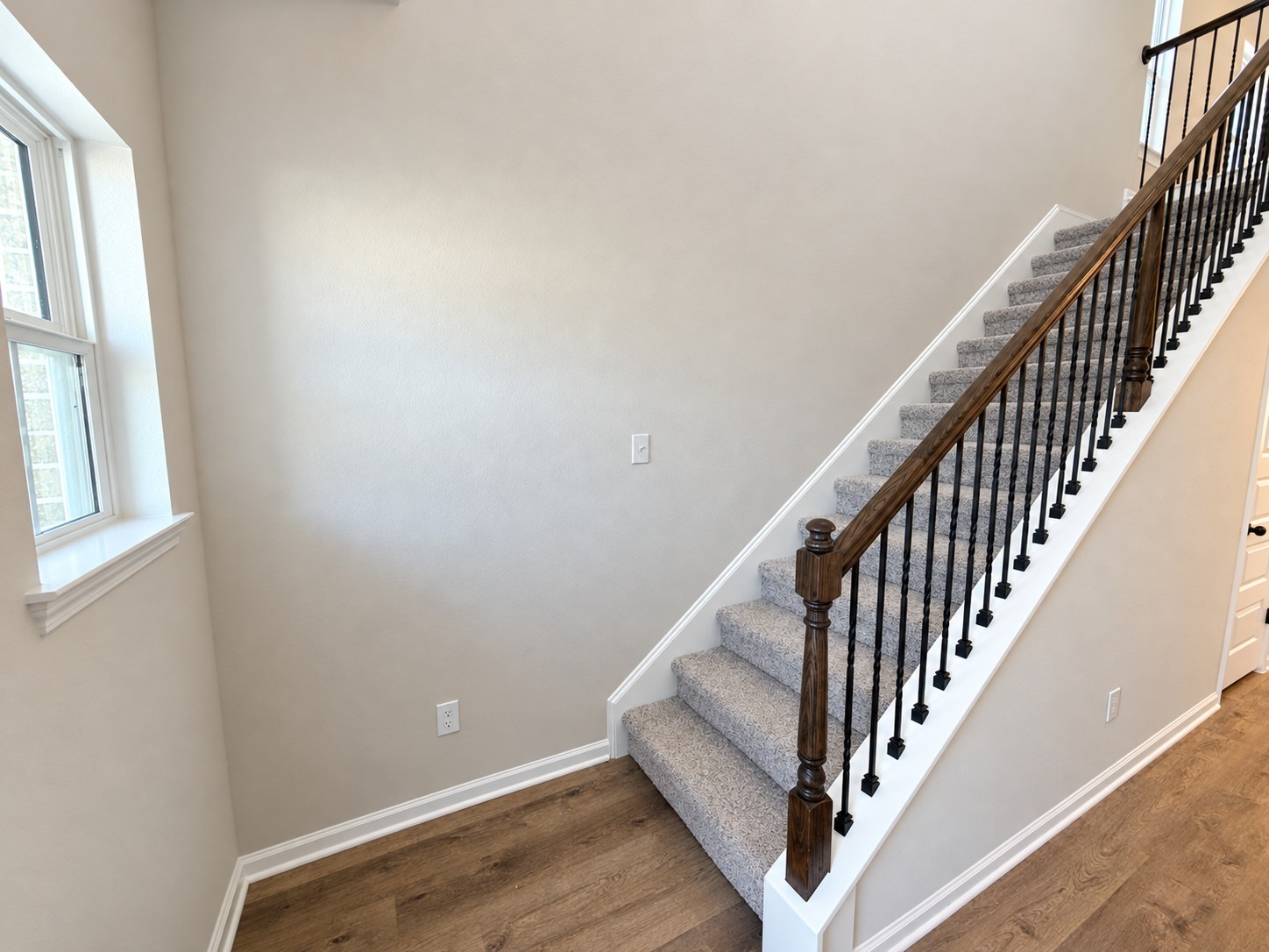 40595 Slough Way Property Photo 4