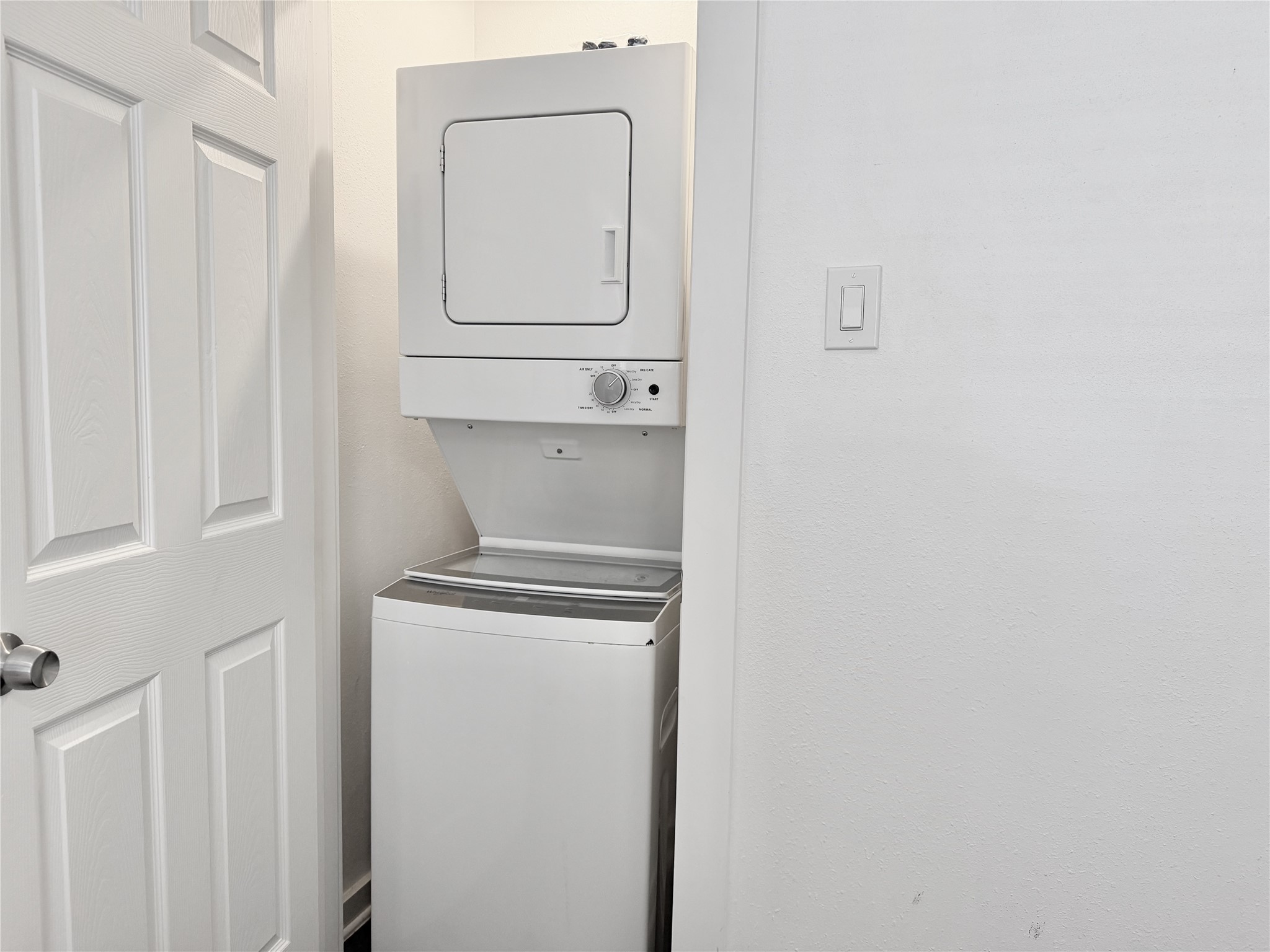 218 W 15th Street O Property Photo 13