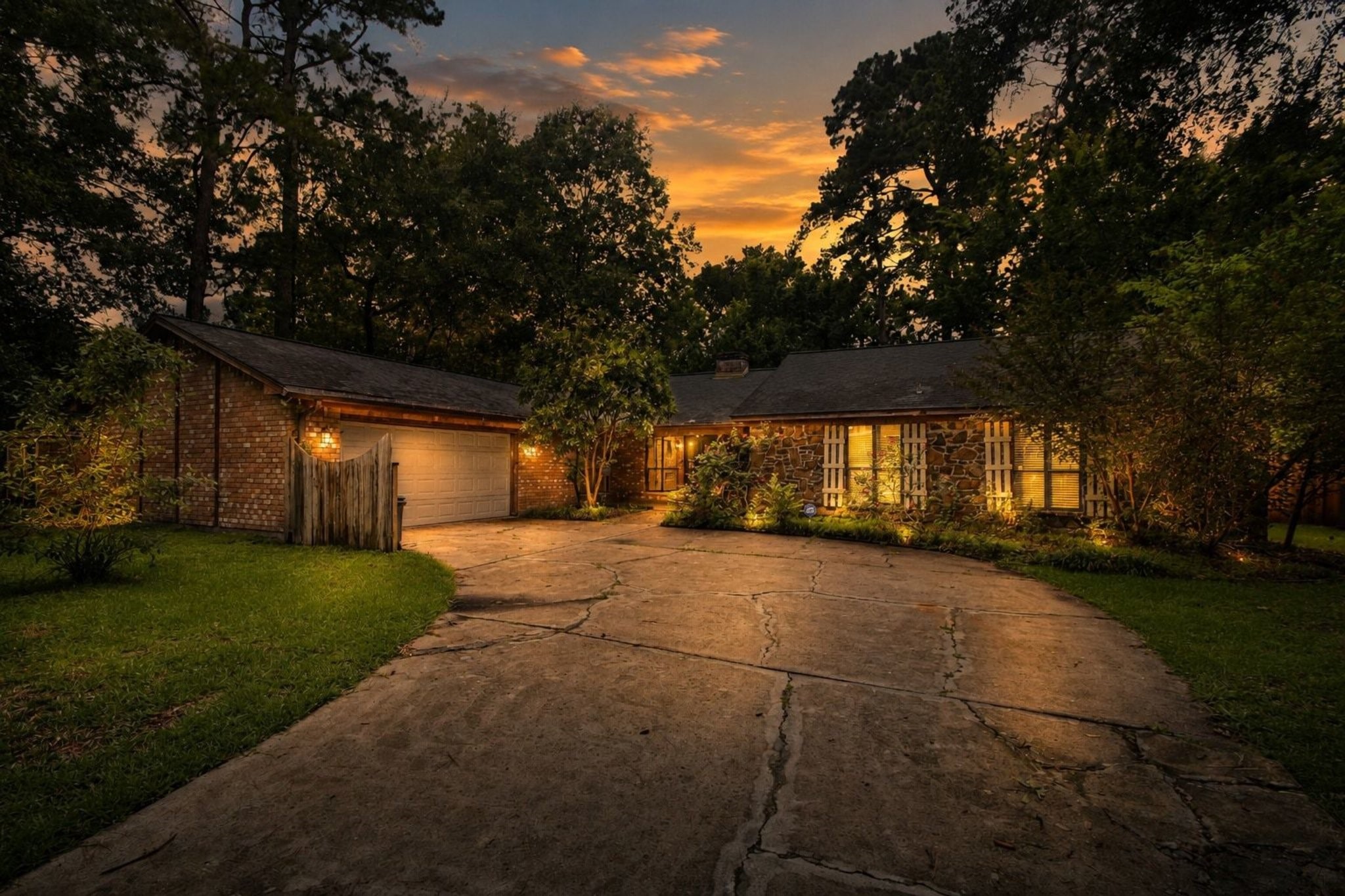 6702 Spring Leaf Drive Property Photo 1