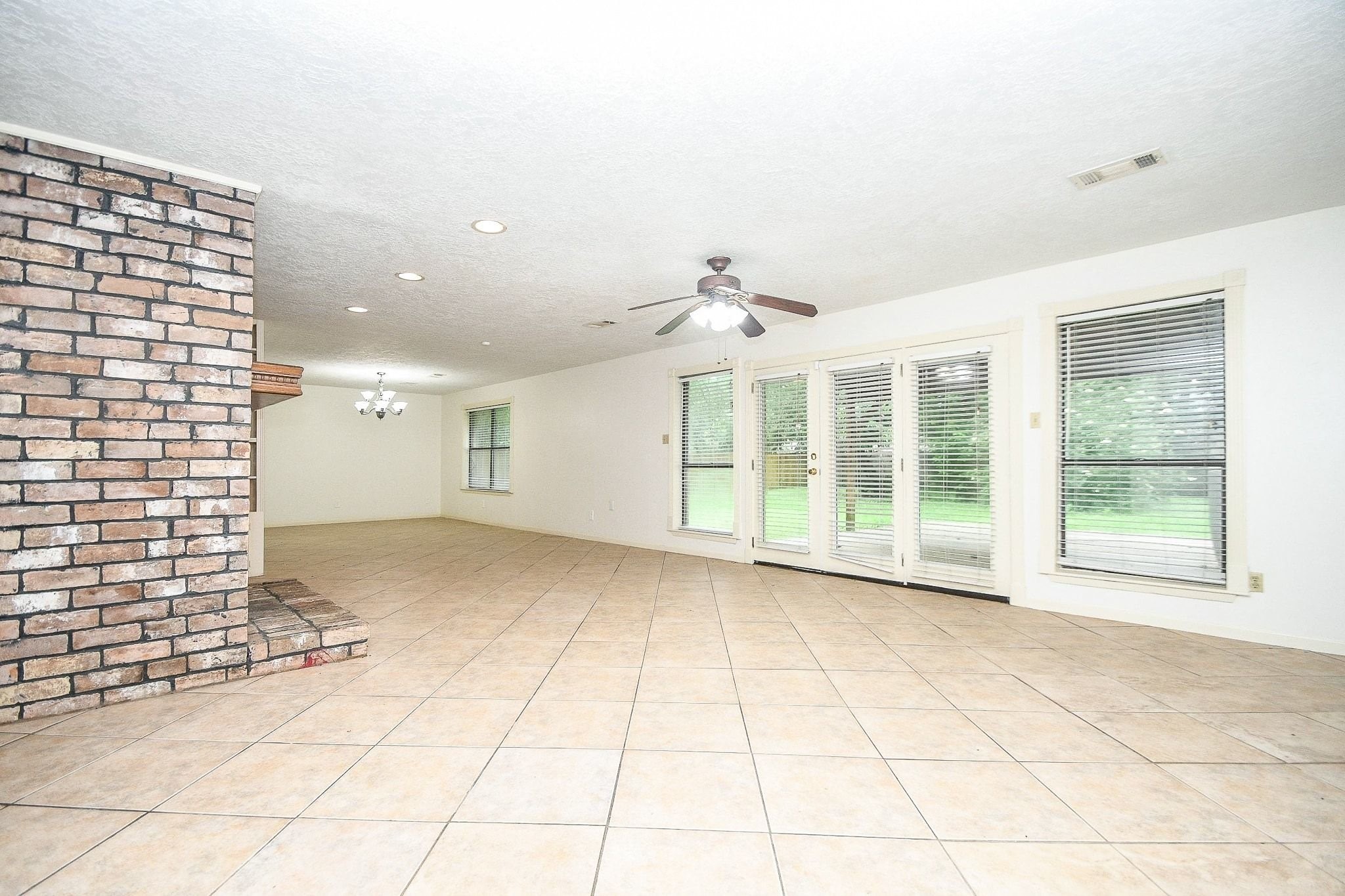 6702 Spring Leaf Drive Property Photo 10