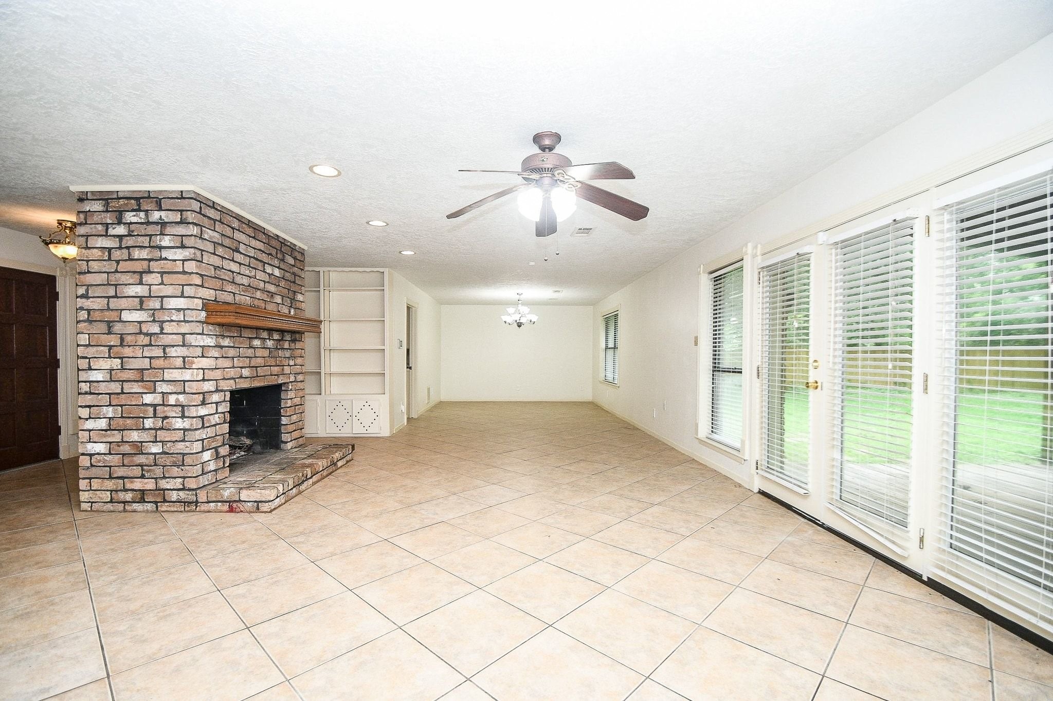6702 Spring Leaf Drive Property Photo 11