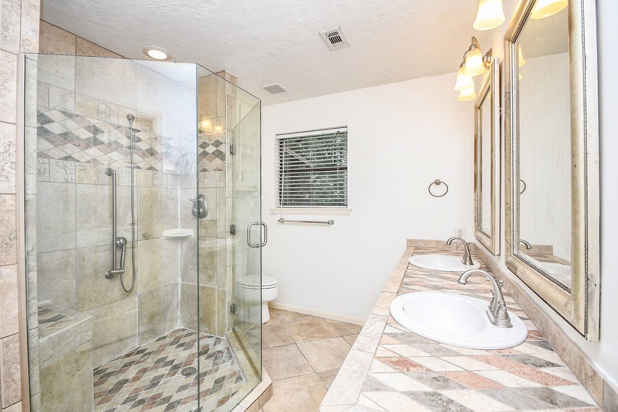 6702 Spring Leaf Drive Property Photo 16