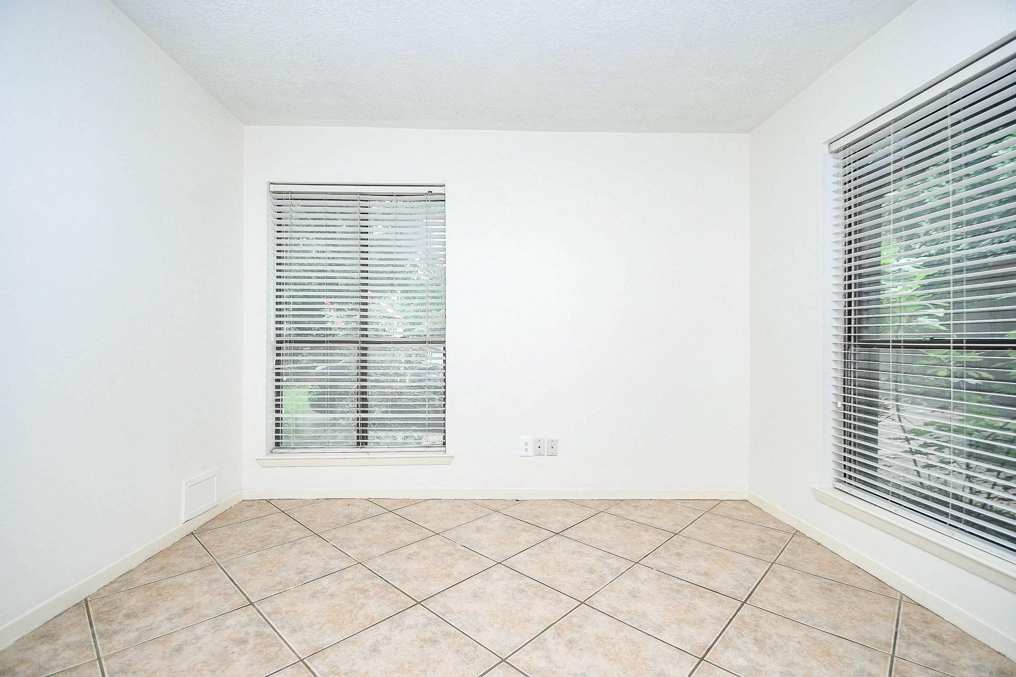 6702 Spring Leaf Drive Property Photo 27