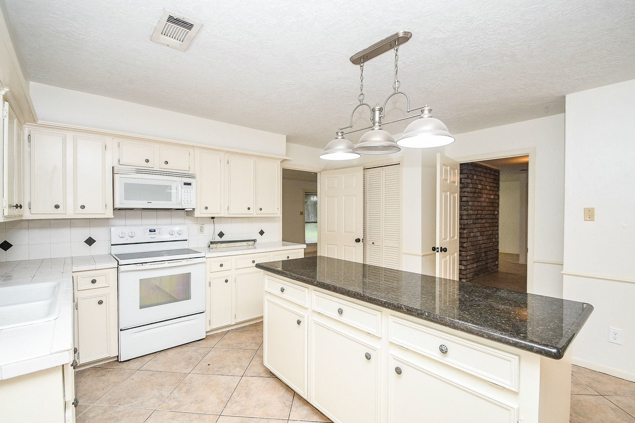 6702 Spring Leaf Drive Property Photo 38