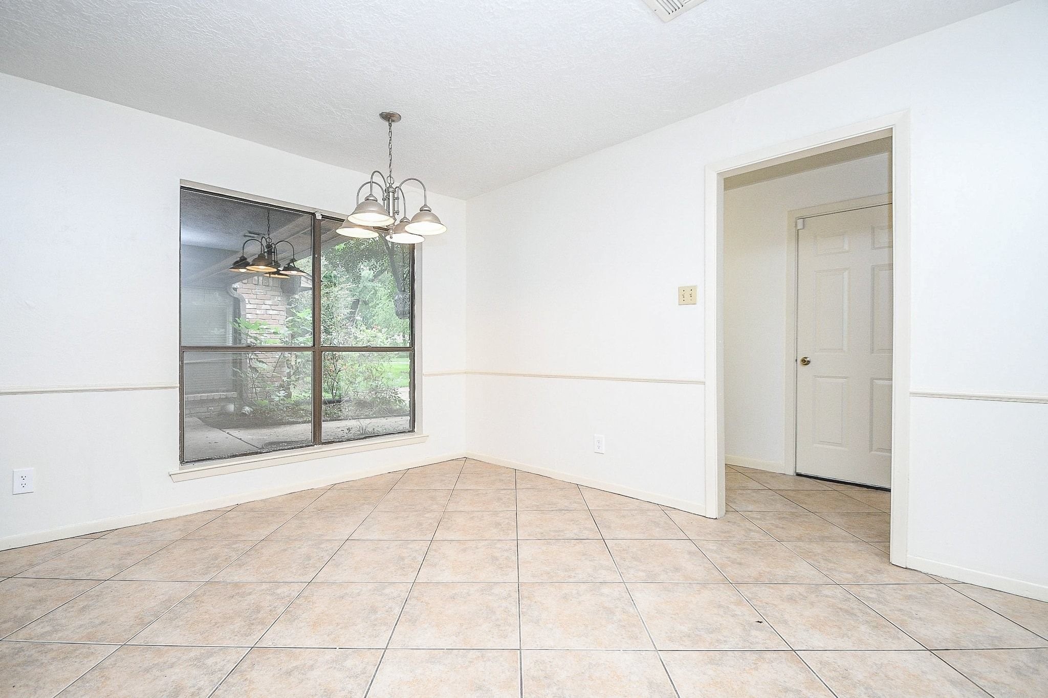 6702 Spring Leaf Drive Property Photo 39