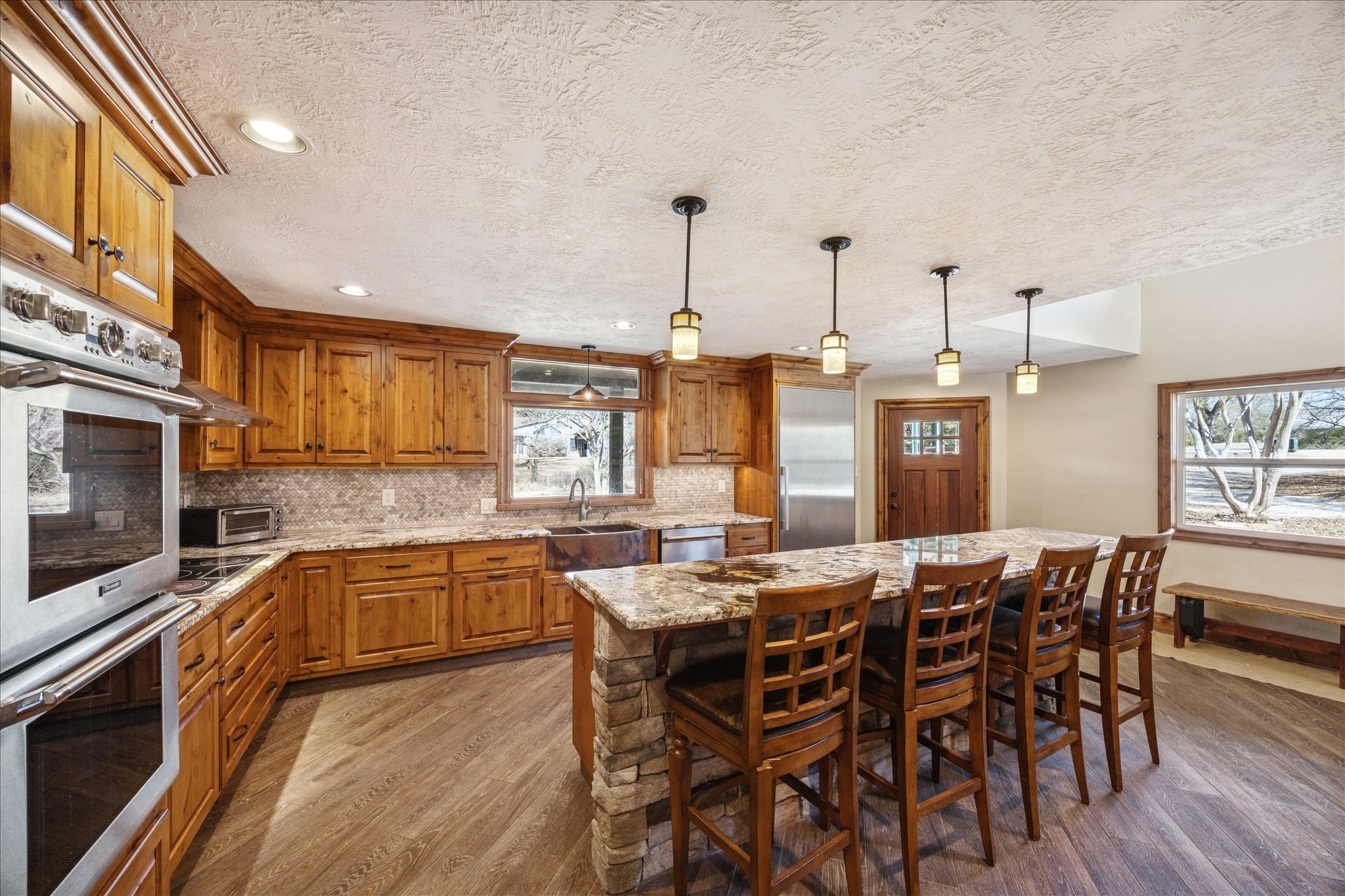 640 Piney Creek Road Property Photo 1