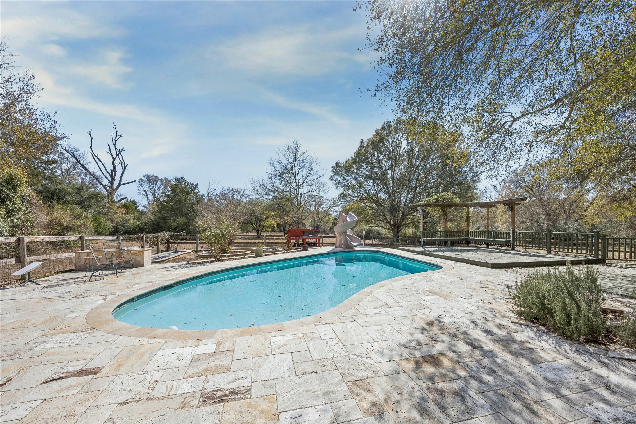 640 Piney Creek Road Property Photo 5