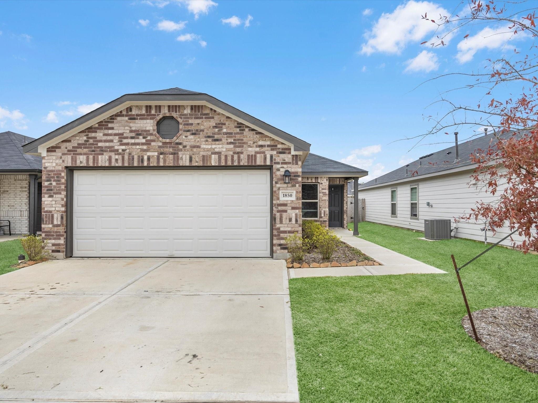 1850 Brushy Cedar Drive Property Photo 1