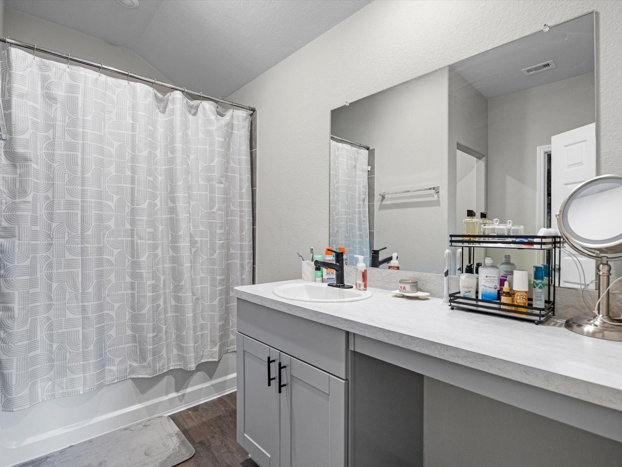 1850 Brushy Cedar Drive Property Photo 8
