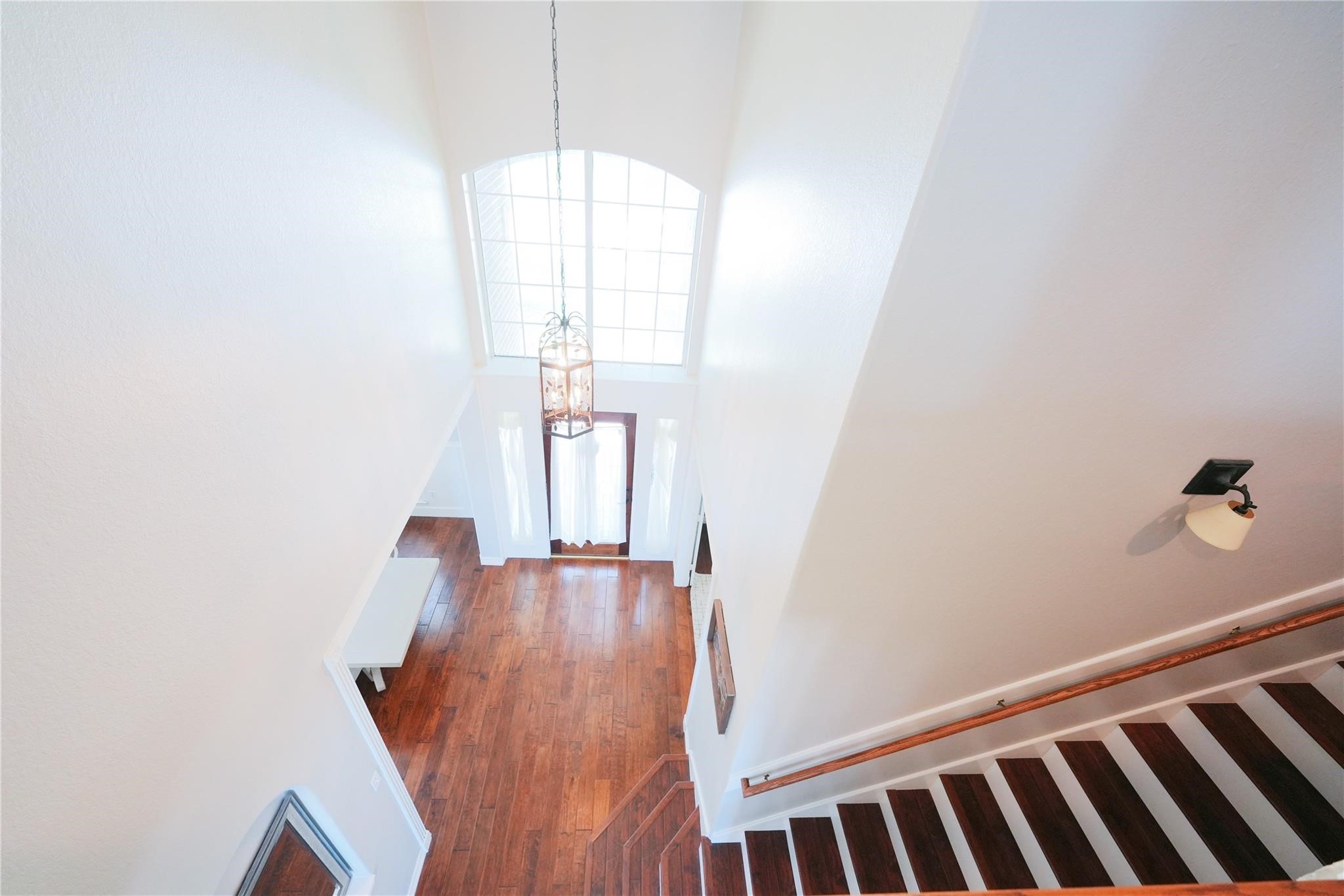 2422 Lansing Circle Property Photo 7