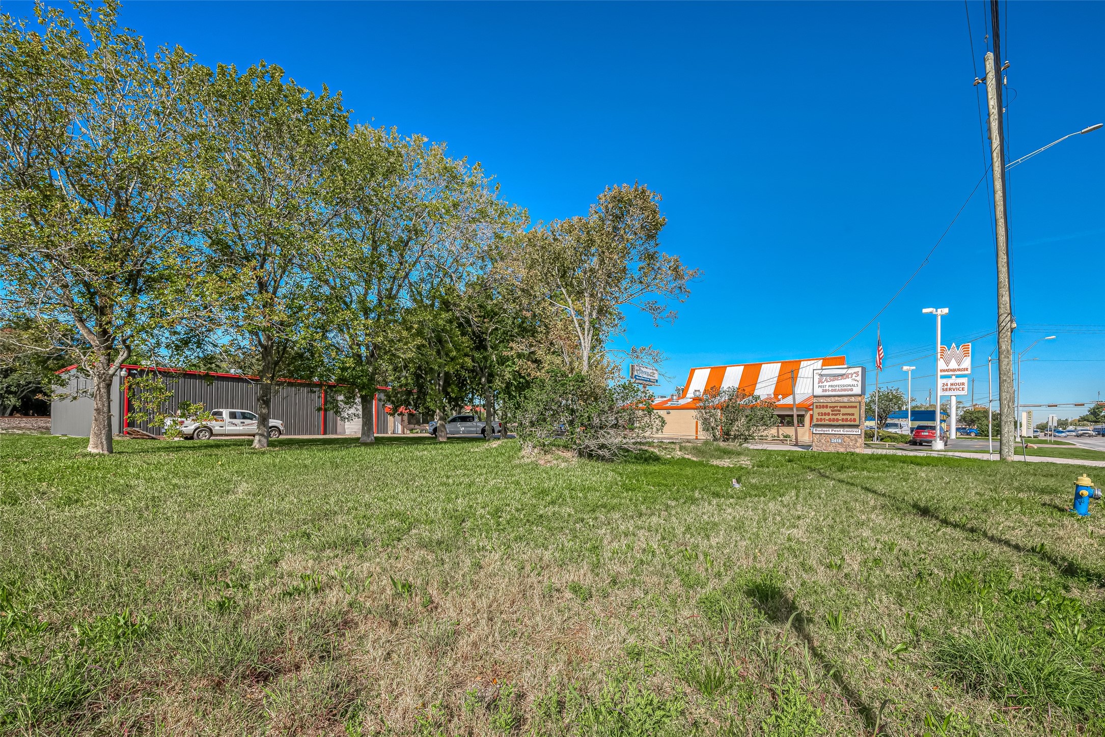 2422-2436 S Main Street Property Photo 8
