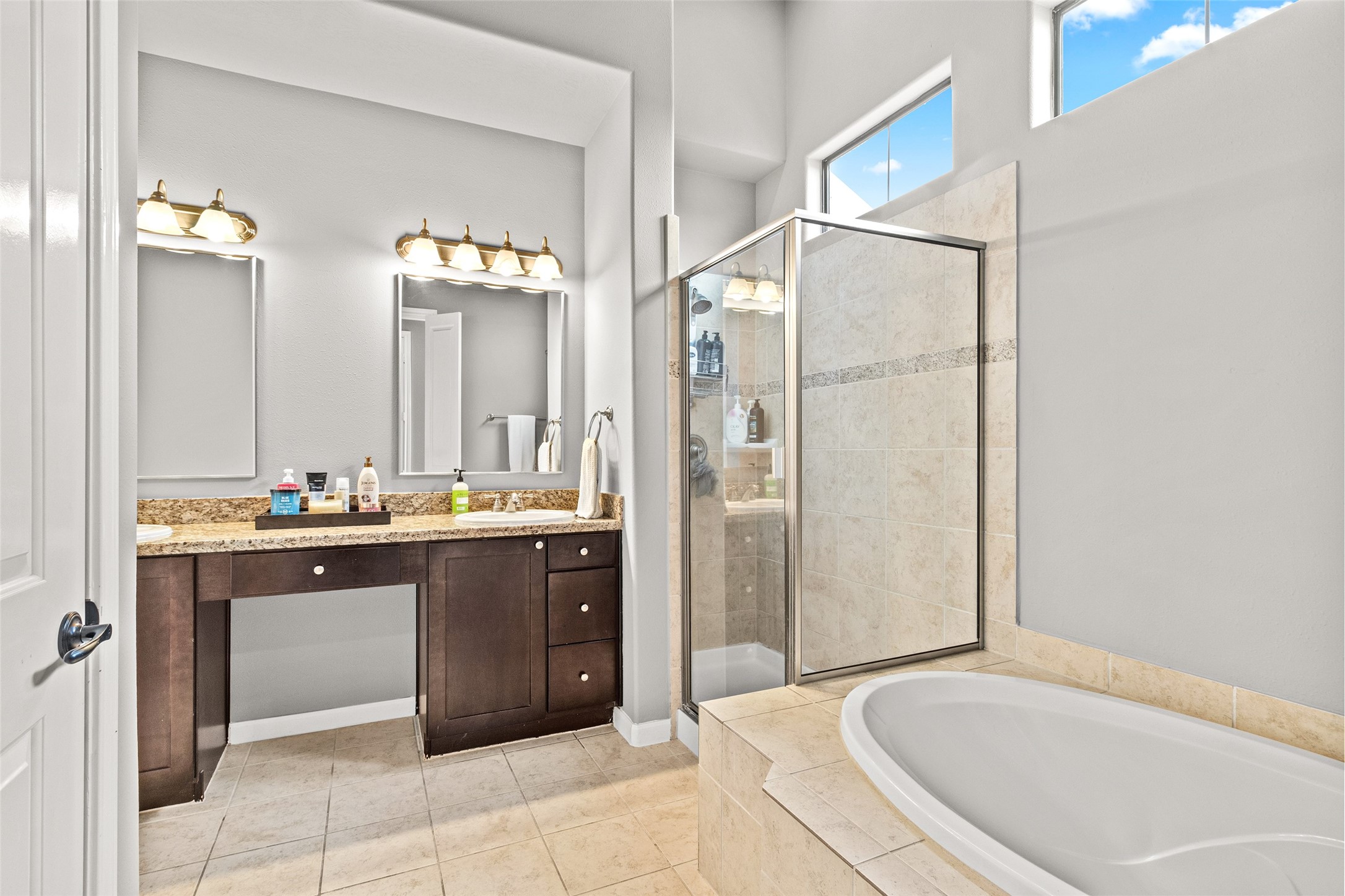 1049 W 22nd Street I Property Photo 16