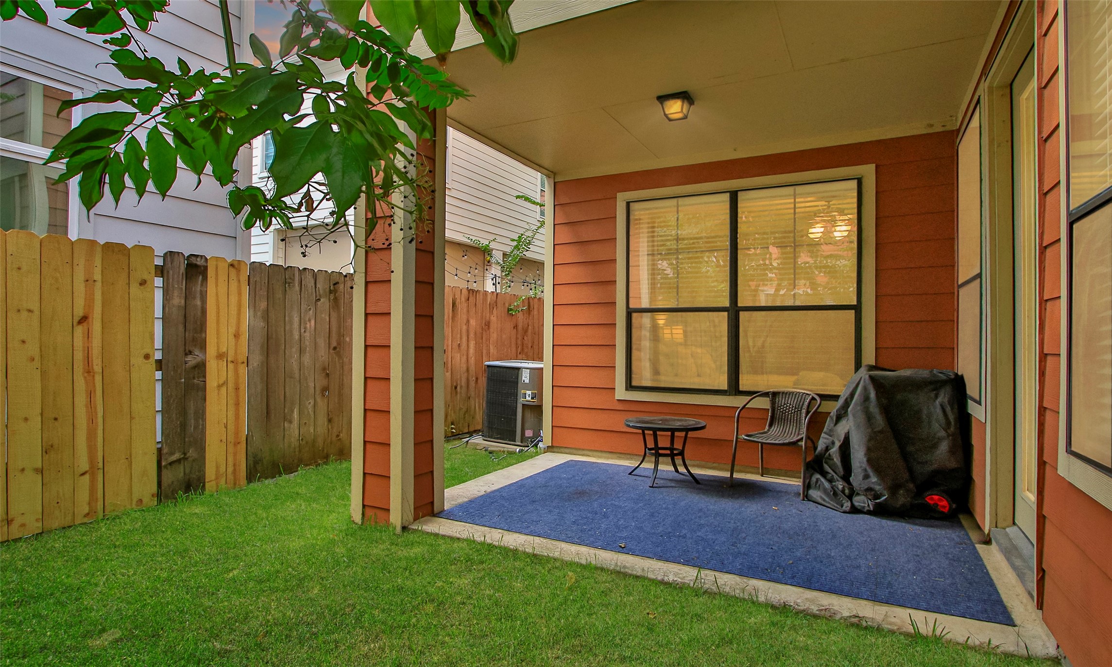 1049 W 22nd Street I Property Photo 29