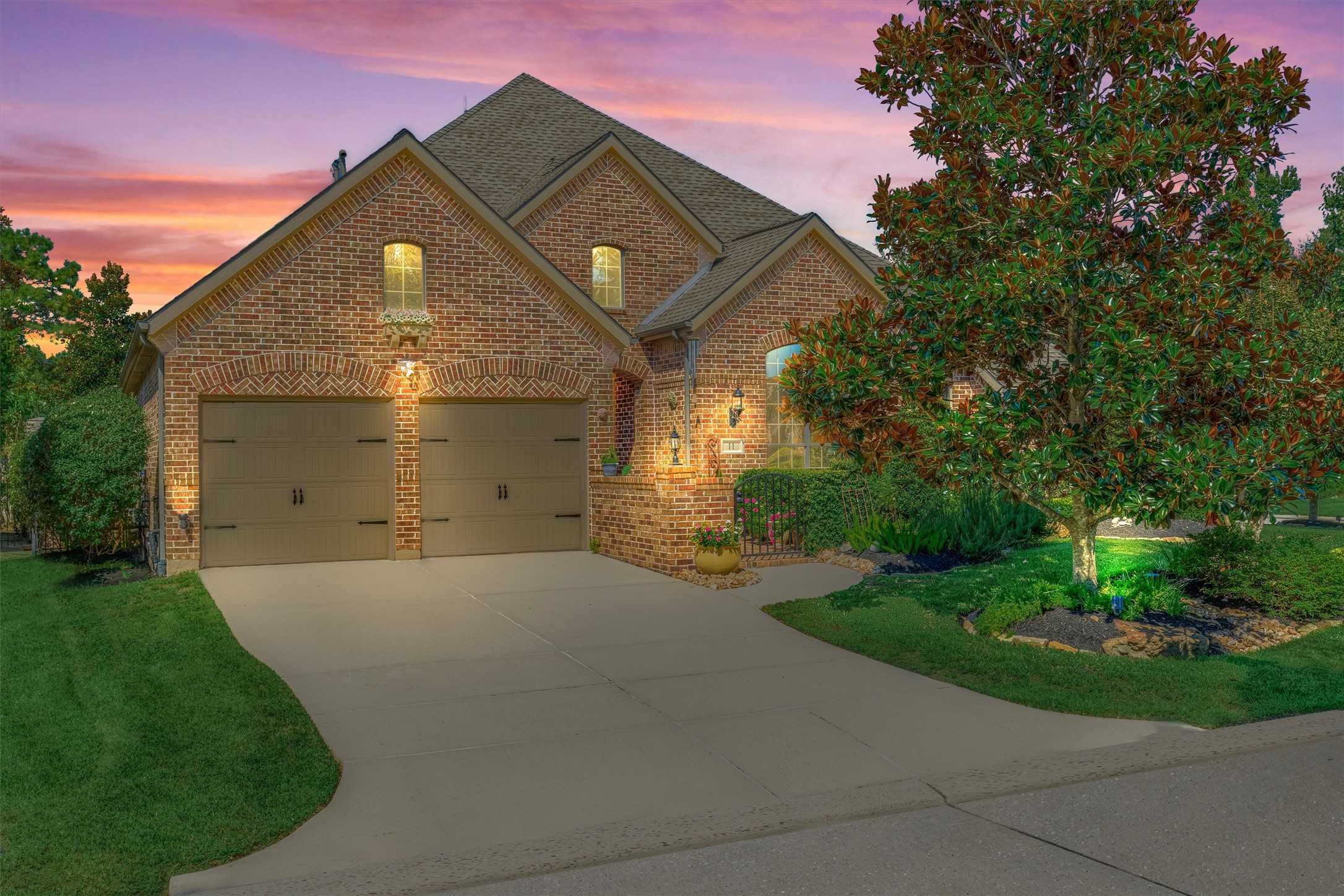 11 Almondell Court Property Photo 1