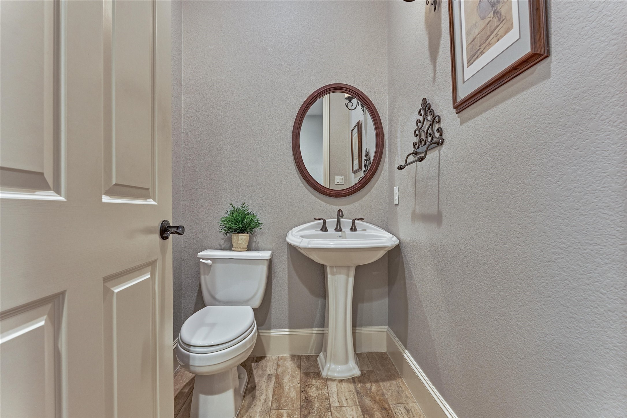 11 Almondell Court Property Photo 35