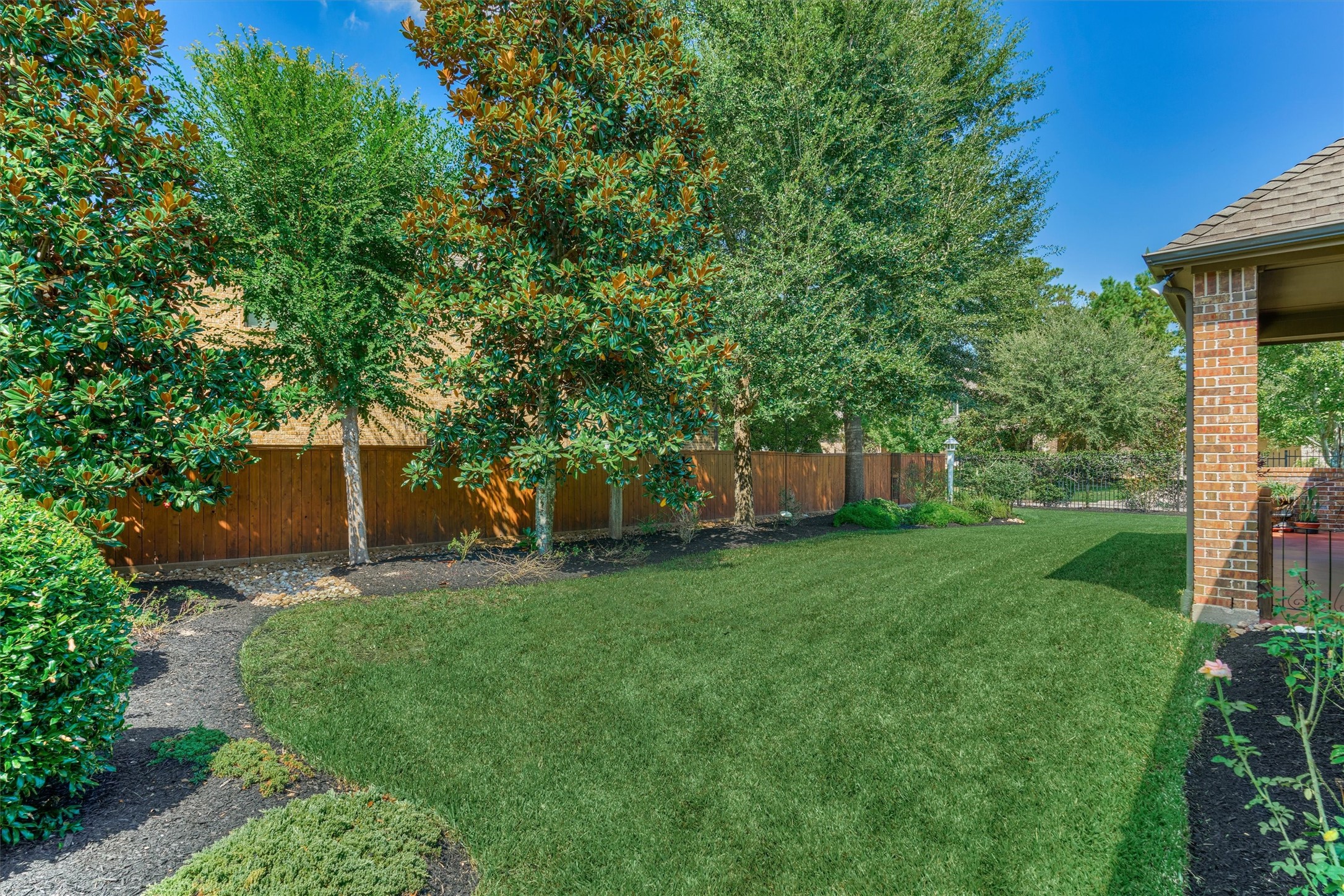 11 Almondell Court Property Photo 42