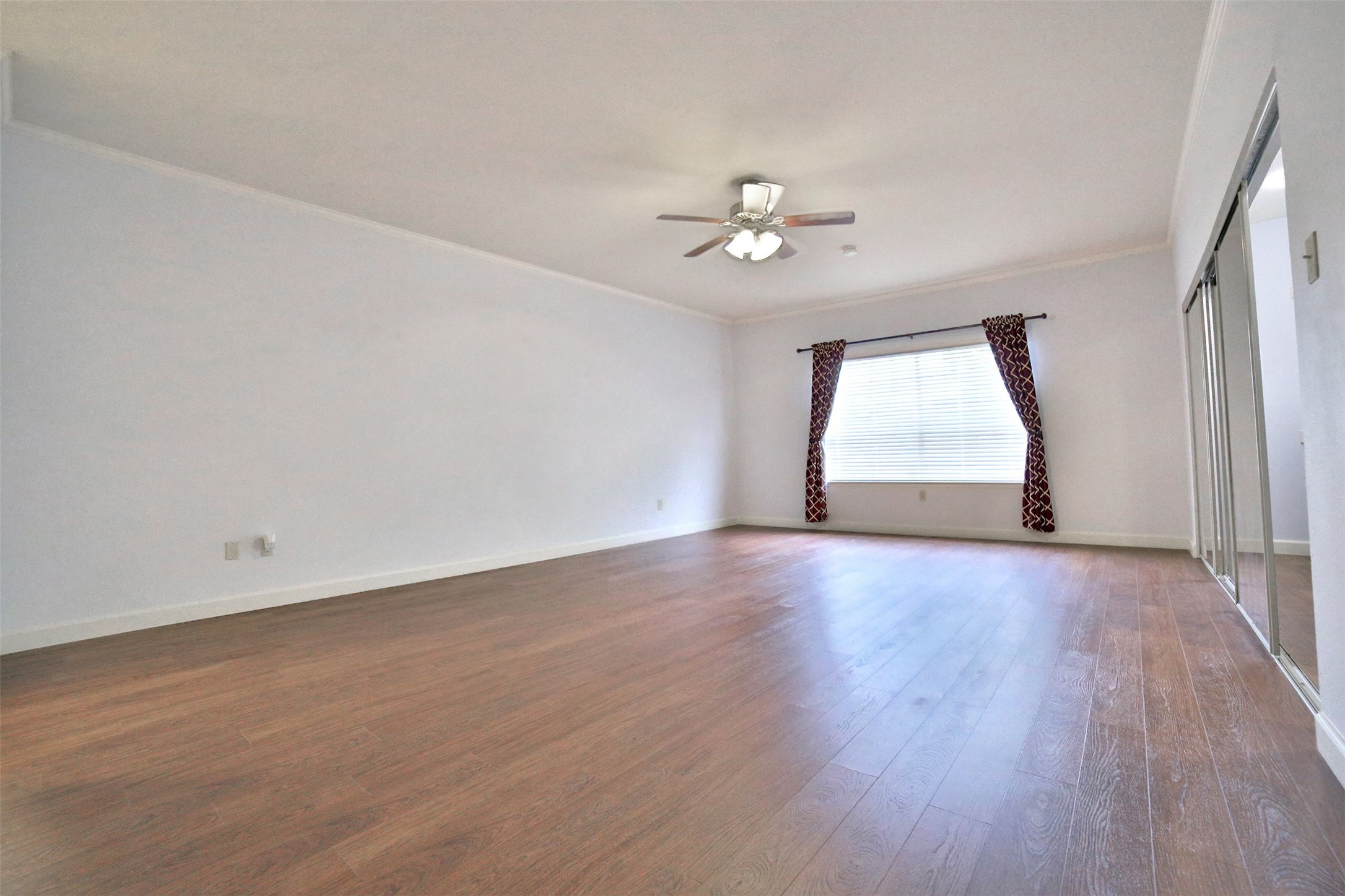 486 S Wilcrest Drive 486 Property Photo 10