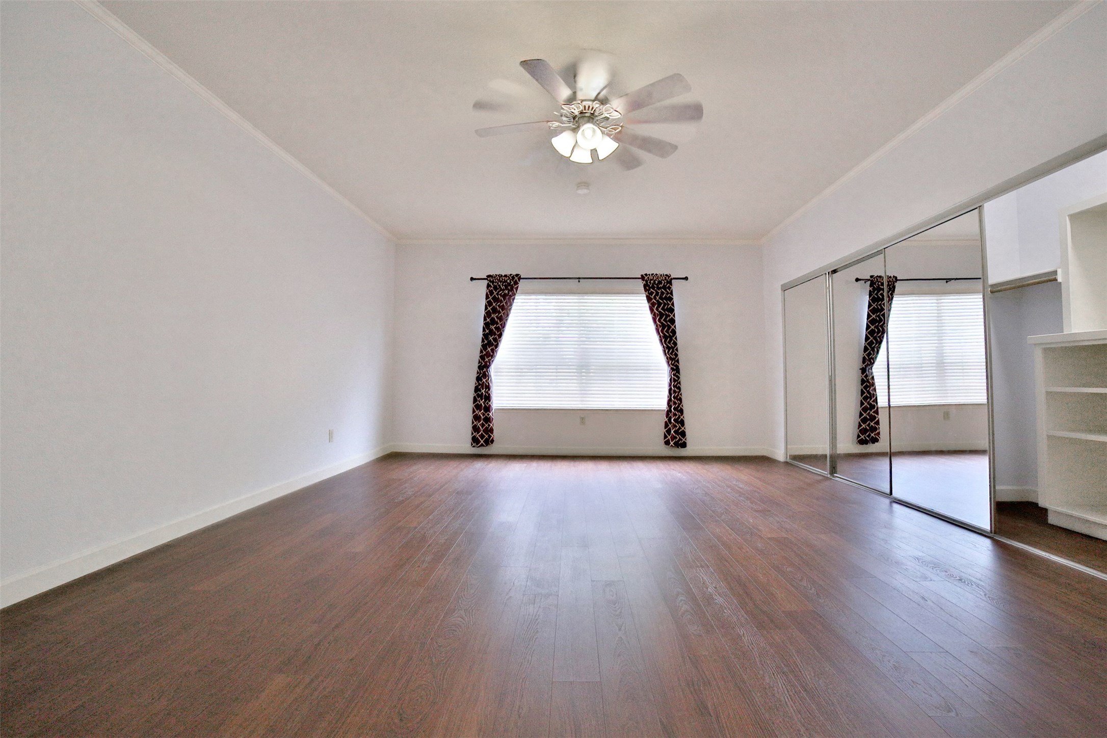 486 S Wilcrest Drive 486 Property Photo 11