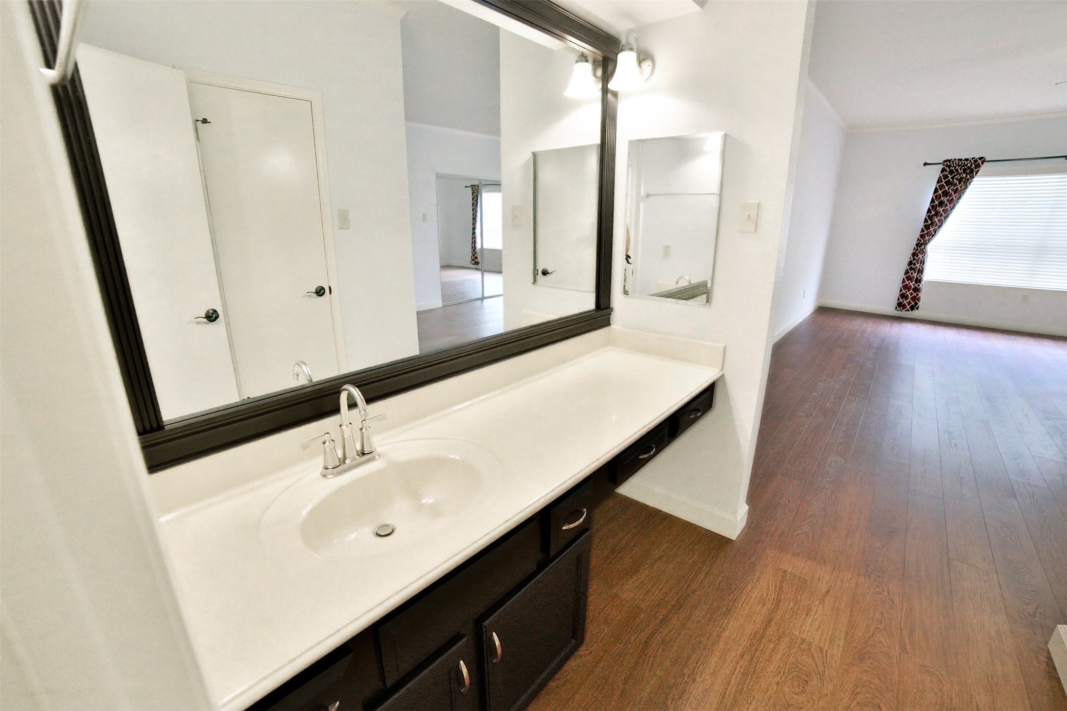 486 S Wilcrest Drive 486 Property Photo 16