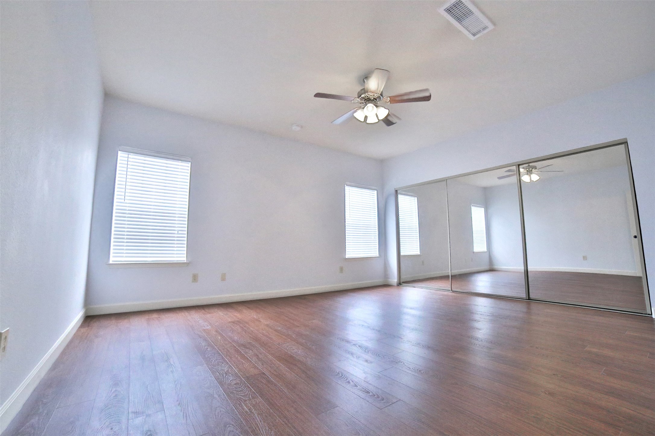 486 S Wilcrest Drive 486 Property Photo 18