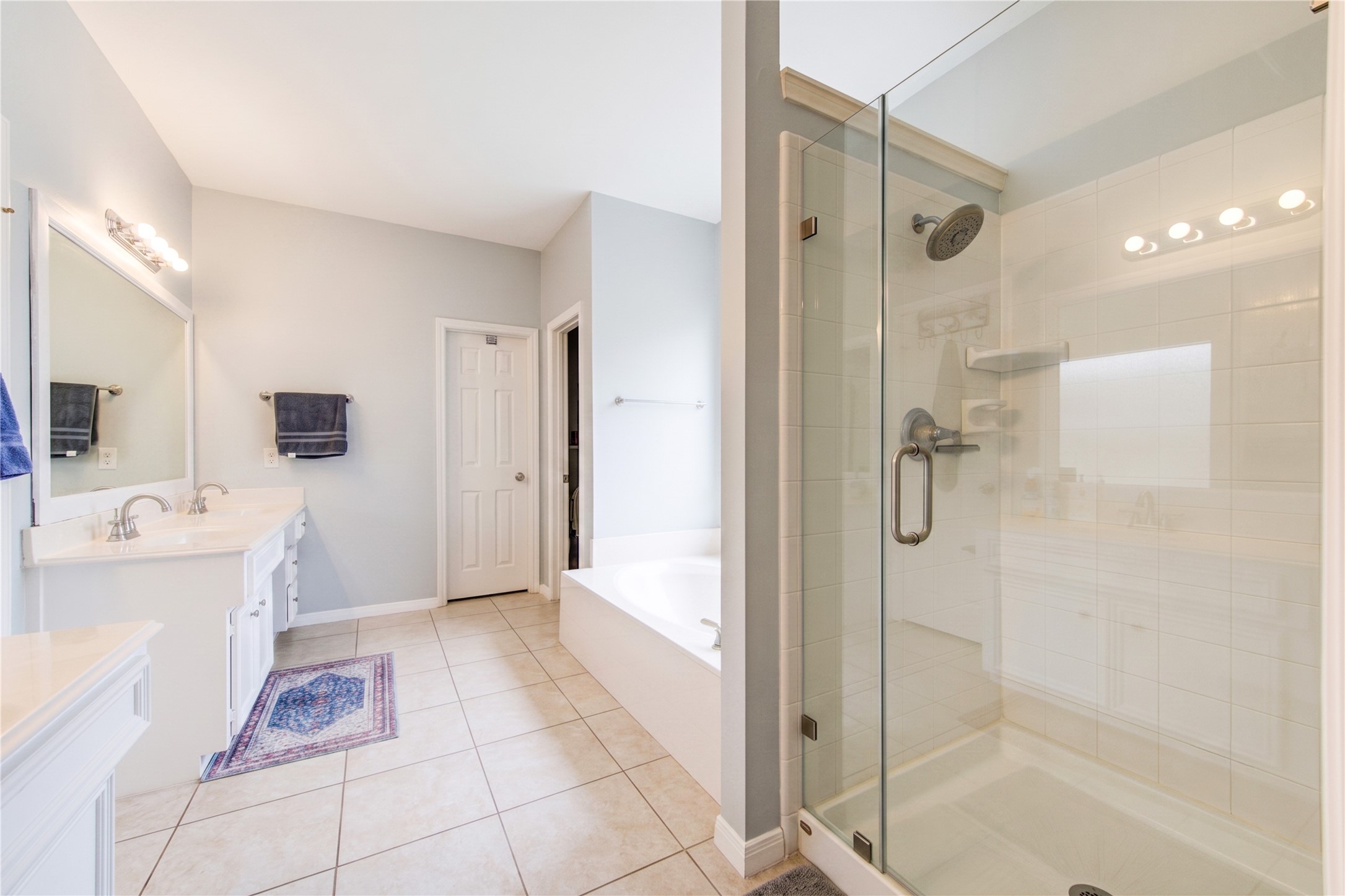 5911 Canyon Brook Court Property Photo 8