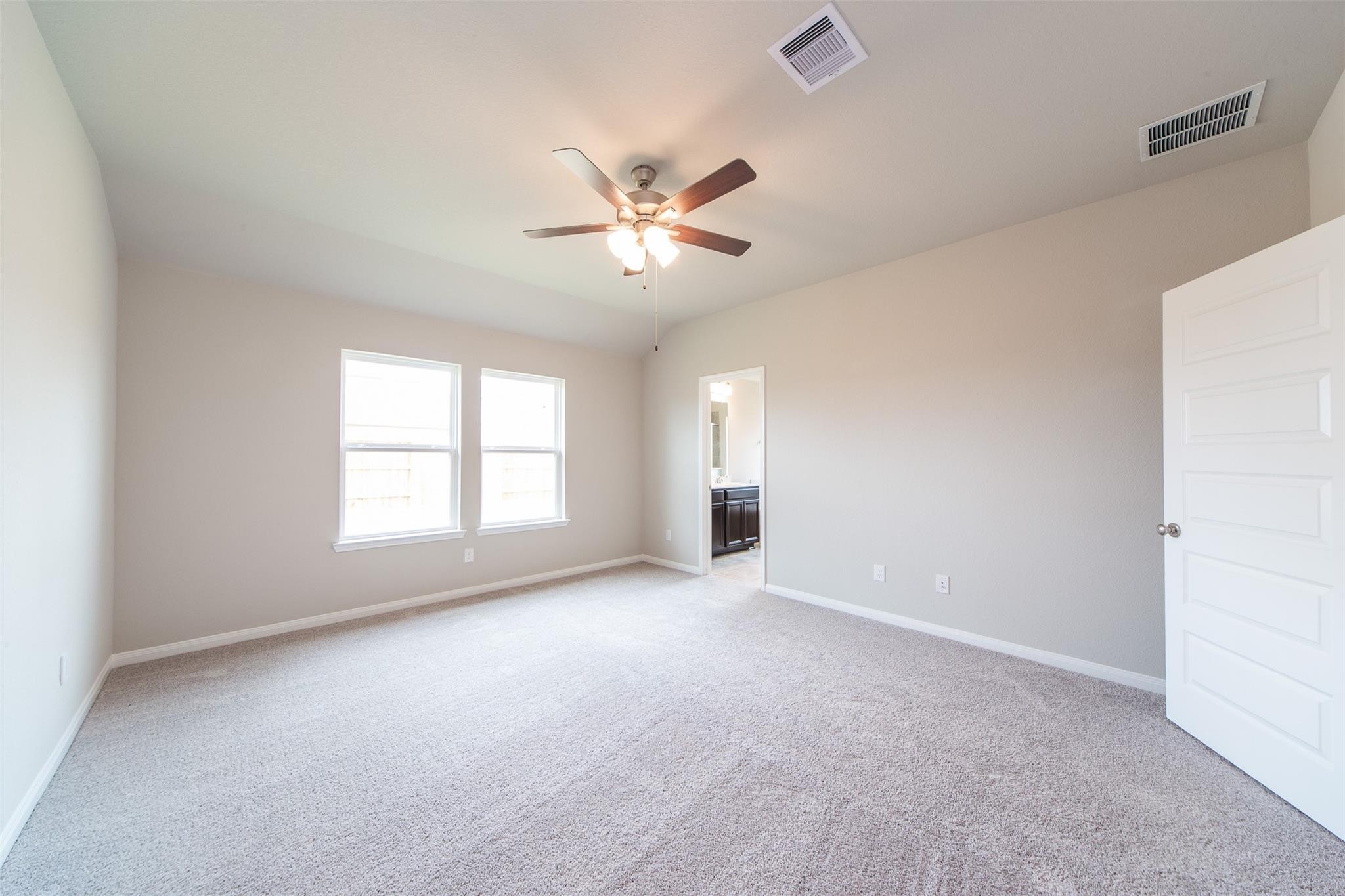 7034 Toluca Drive Property Photo 14