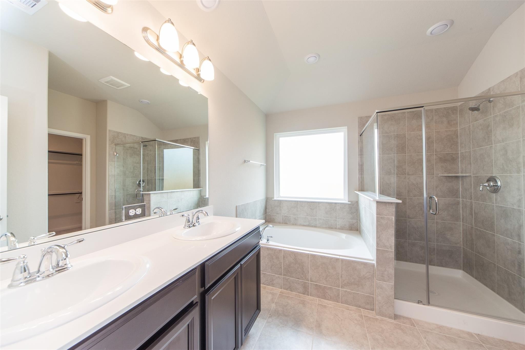 7034 Toluca Drive Property Photo 16