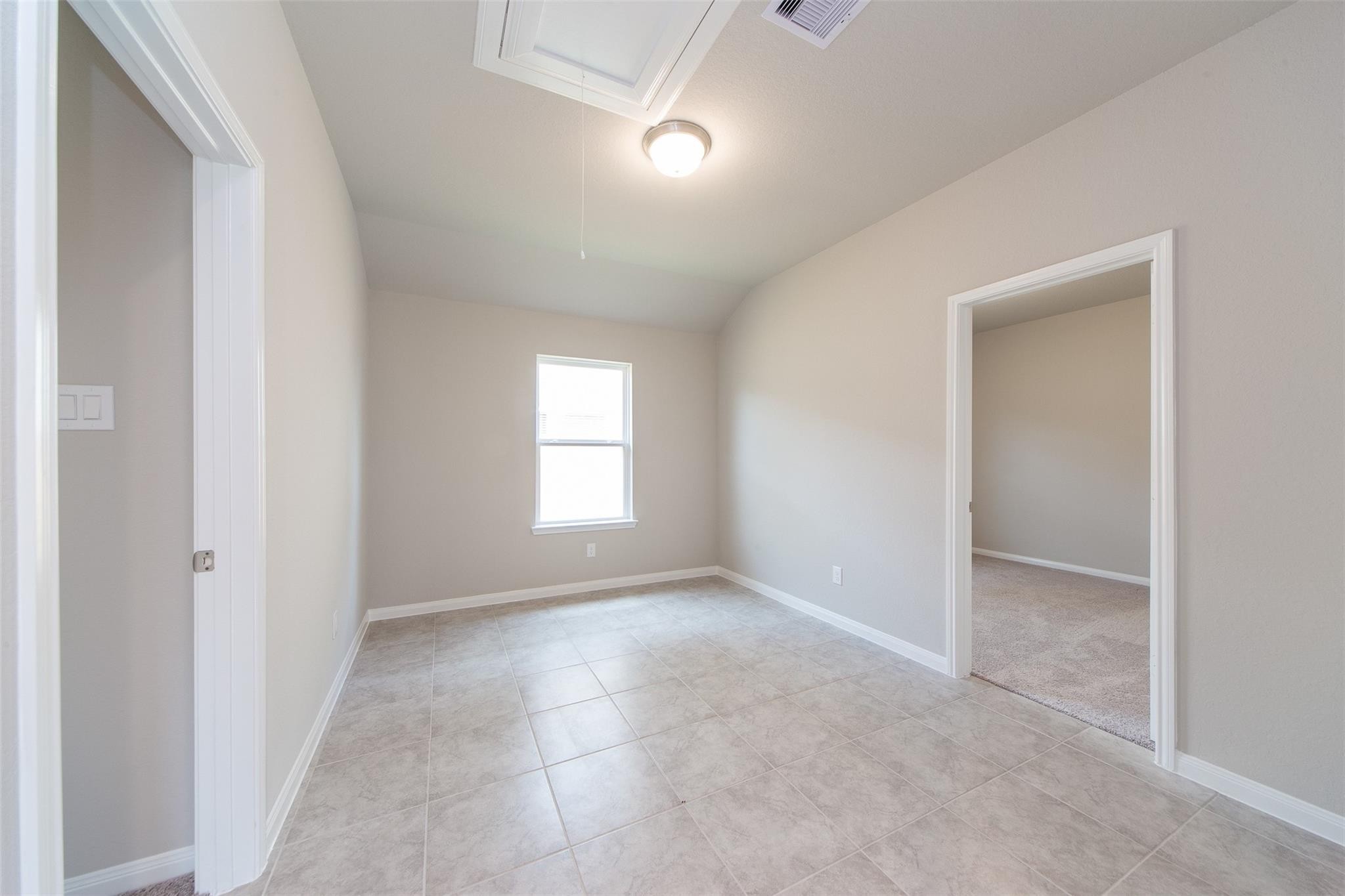 7034 Toluca Drive Property Photo 19