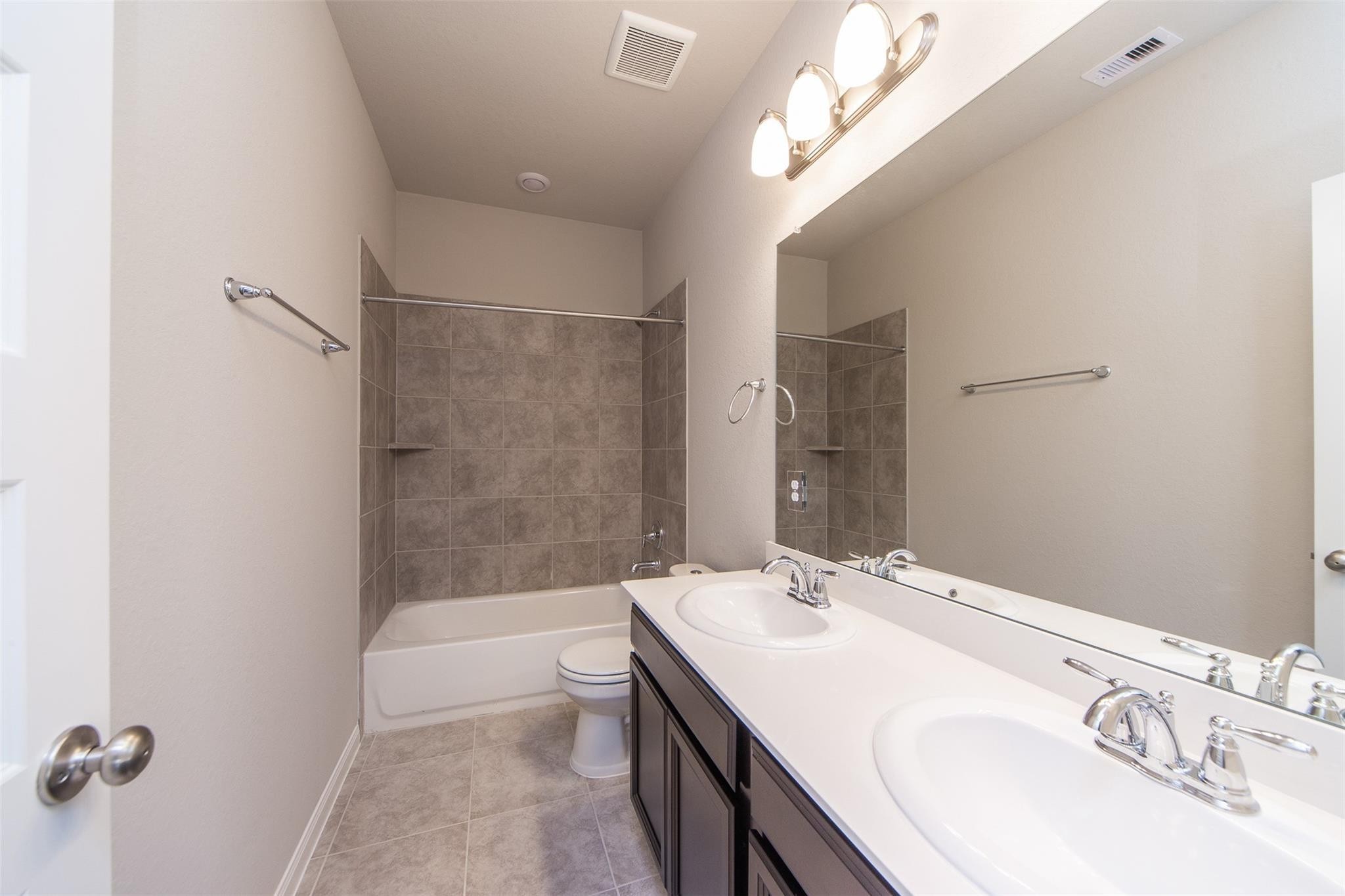7034 Toluca Drive Property Photo 22
