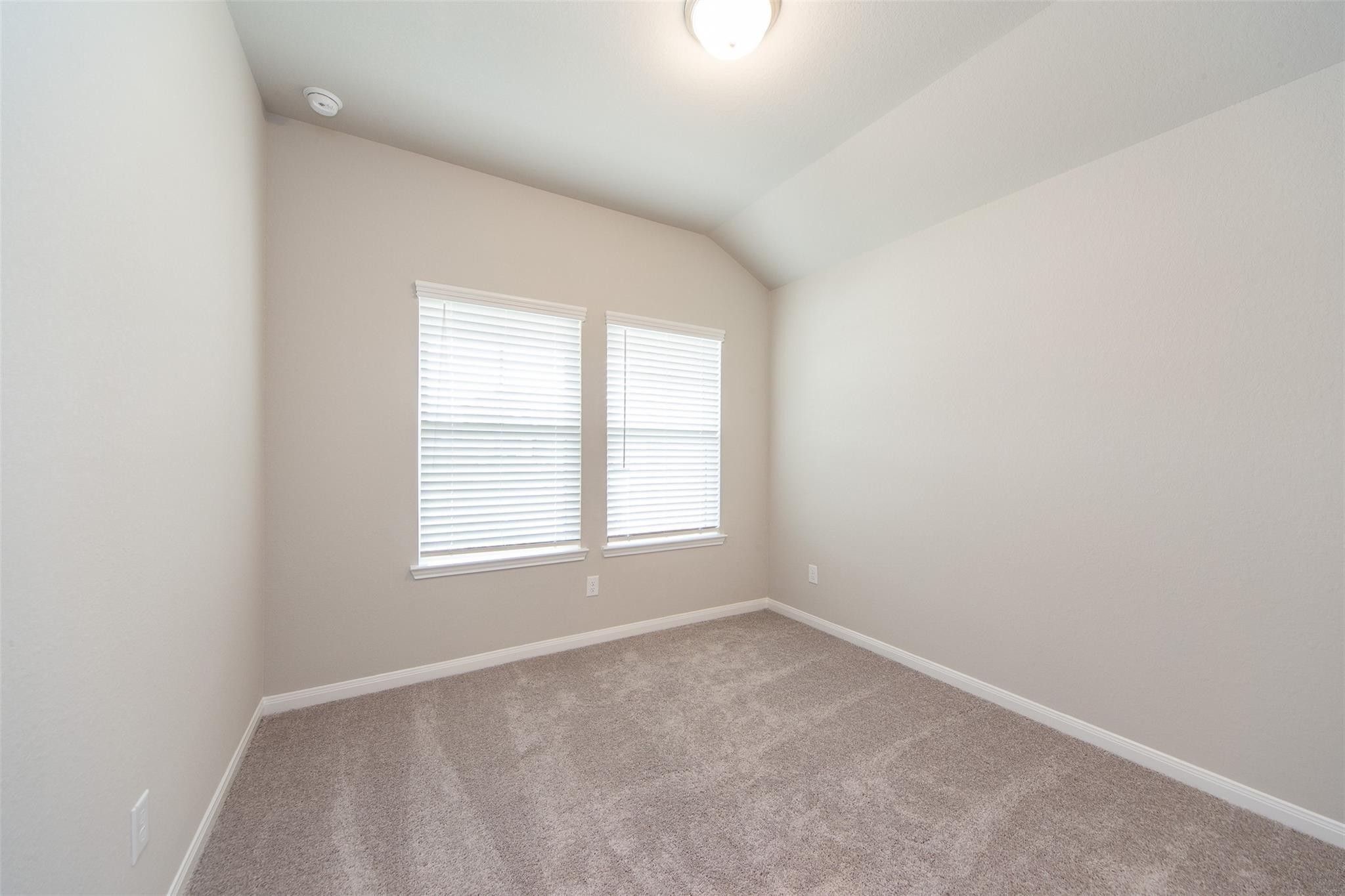 7034 Toluca Drive Property Photo 23
