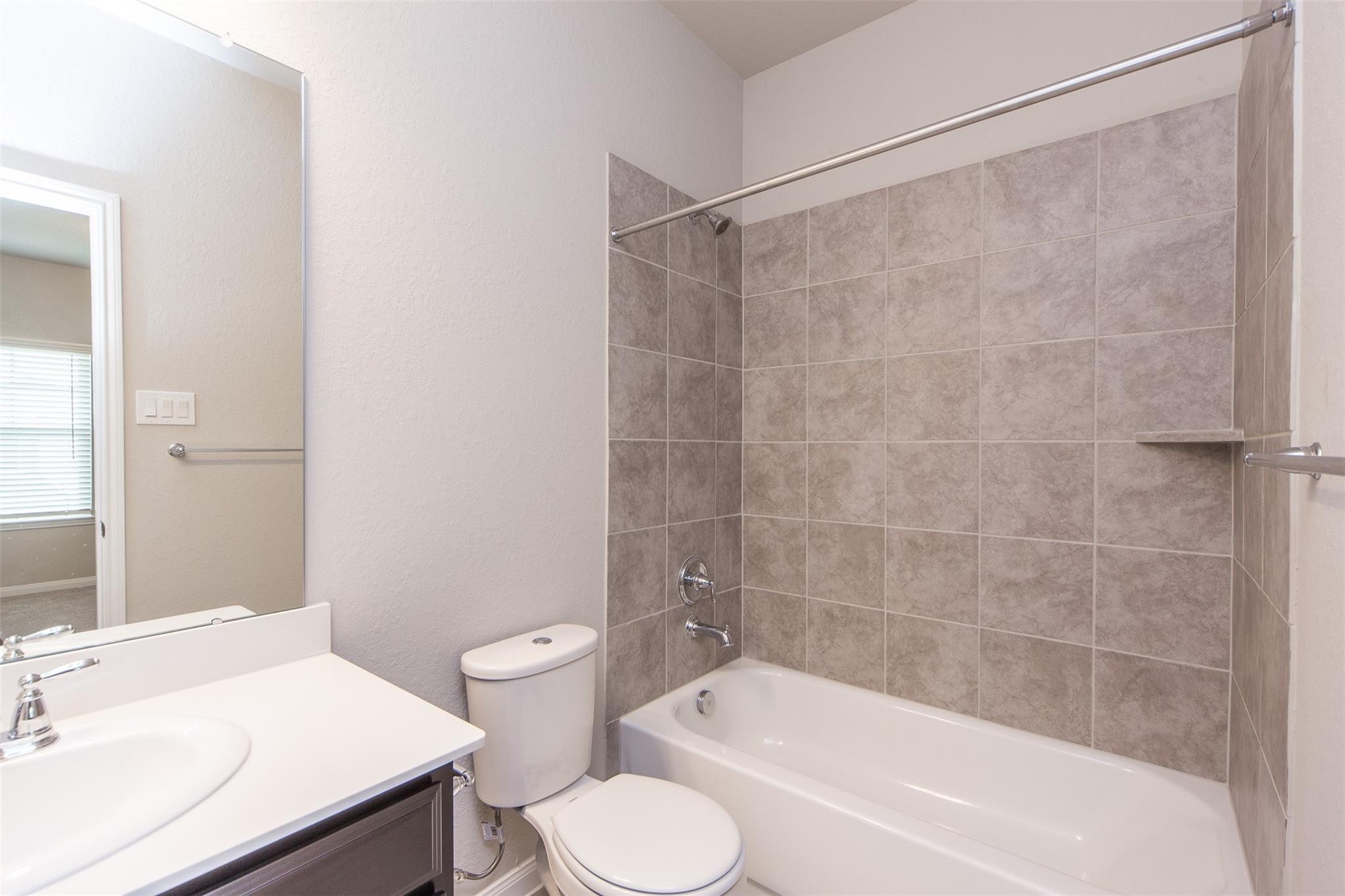 7034 Toluca Drive Property Photo 24