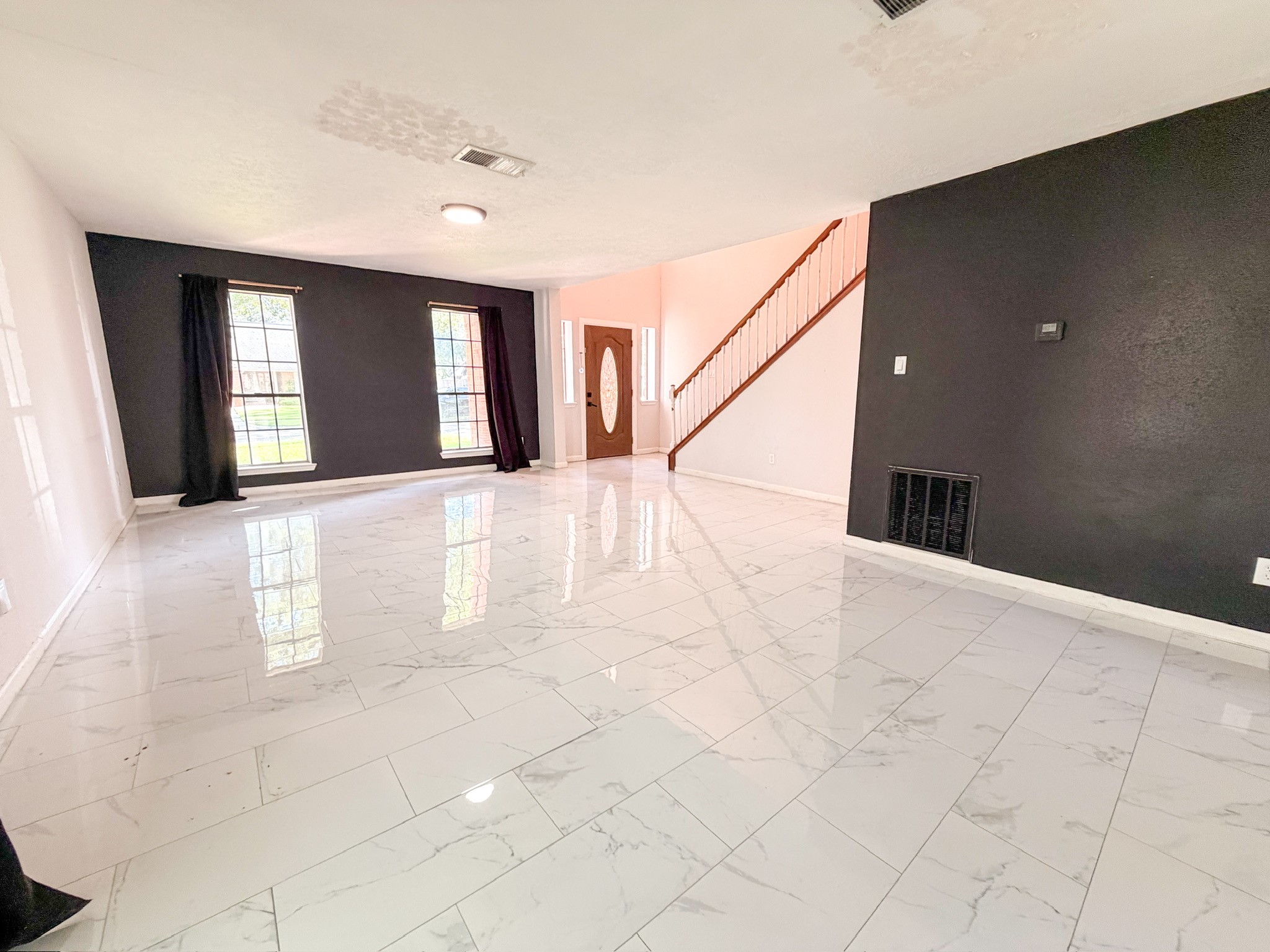 1802 Lavaca Street Property Photo 8