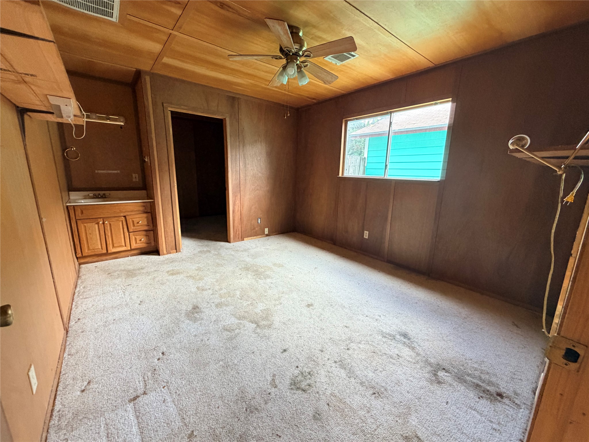 2110 Flynn Drive Property Photo 3