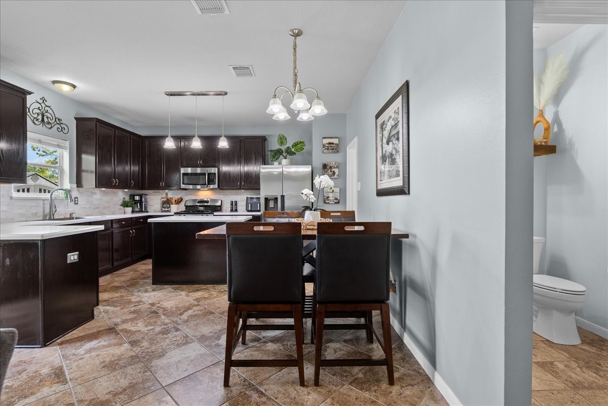 2111 Bataan Drive Property Photo 12