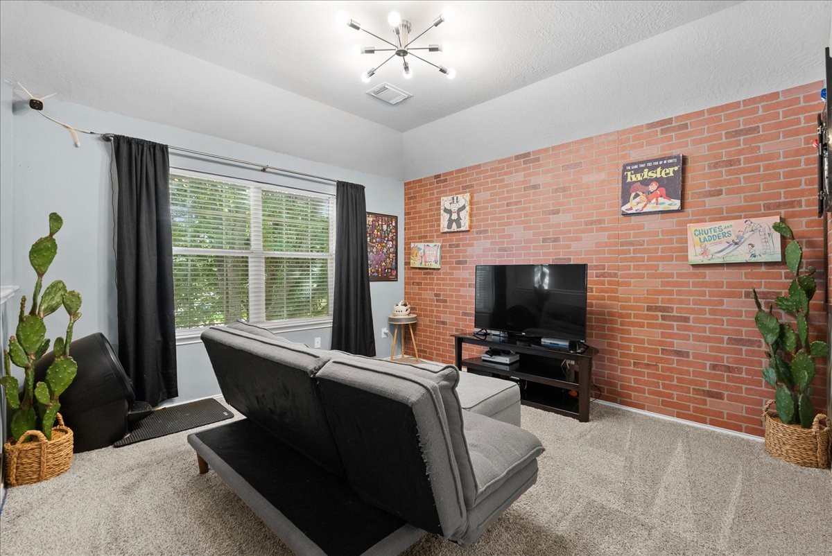 2111 Bataan Drive Property Photo 20