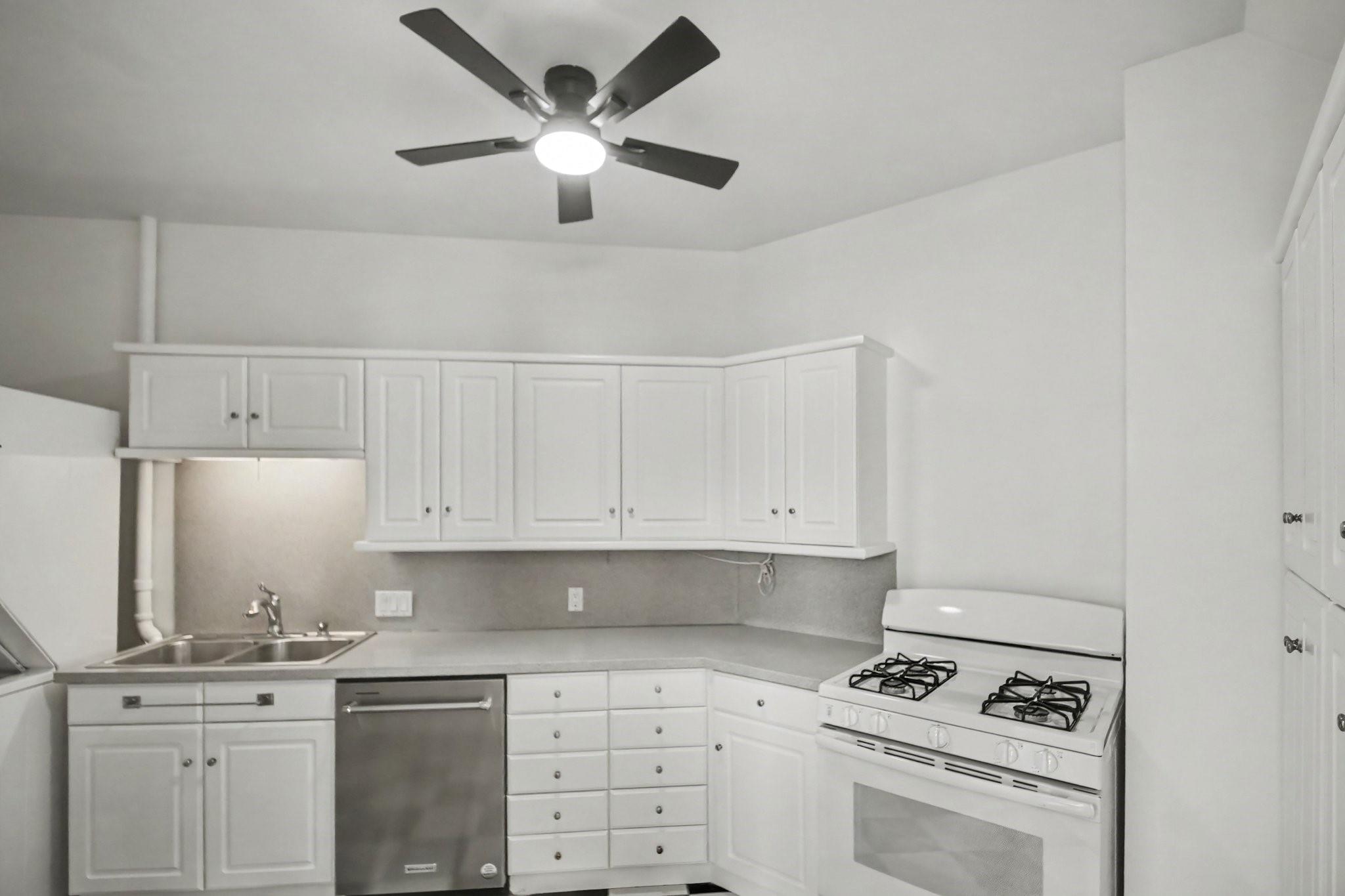 4408 Yoakum Boulevard 4 Property Photo 5
