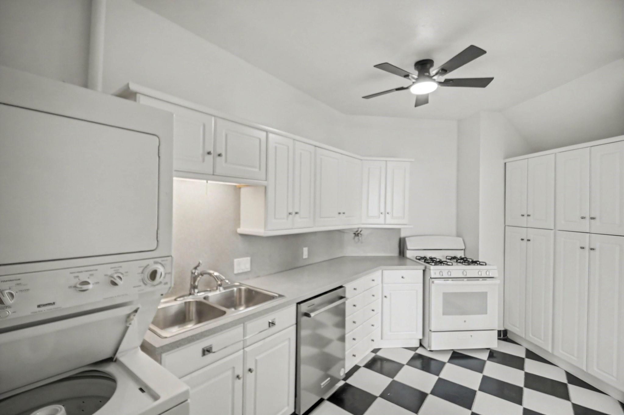 4408 Yoakum Boulevard 4 Property Photo 6