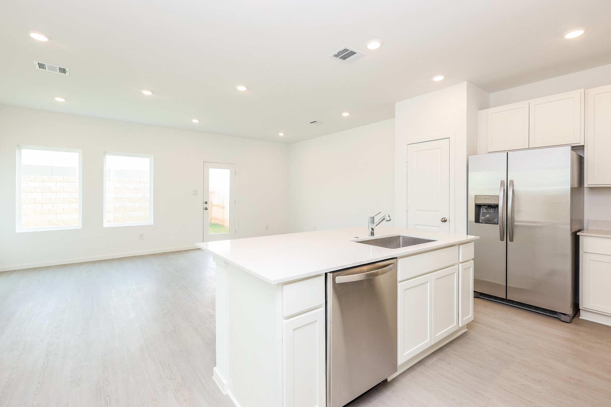 2135 Salinas Drive Property Photo 1