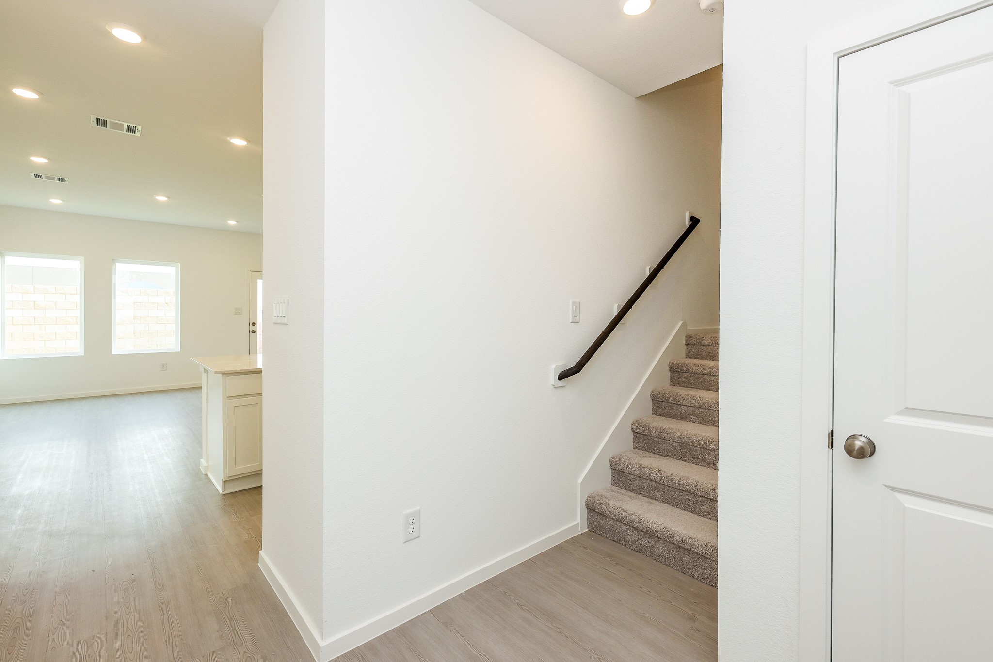2135 Salinas Drive Property Photo 8