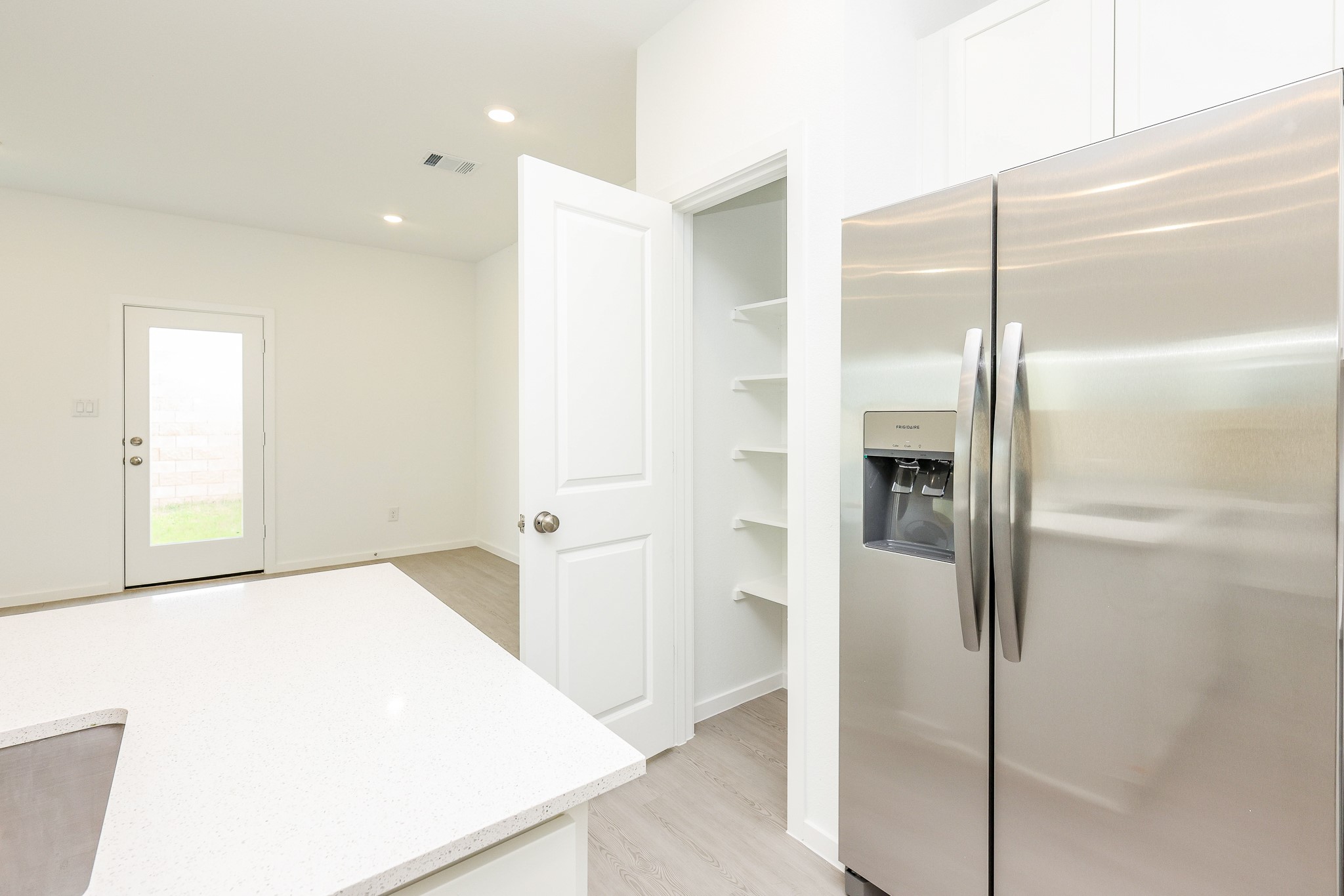2135 Salinas Drive Property Photo 10