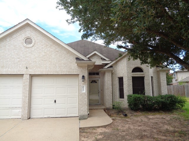 20347 Yosemite Falls Drive Property Photo 1