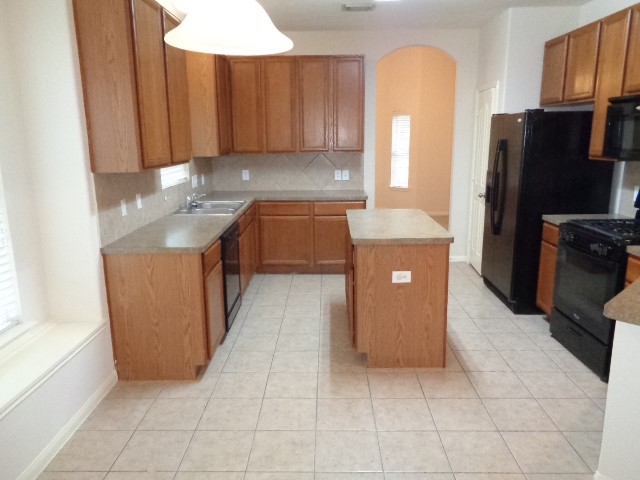 20347 Yosemite Falls Drive Property Photo 7