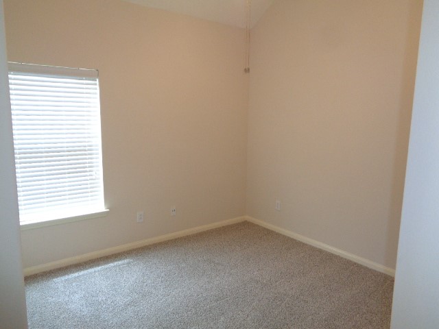 20347 Yosemite Falls Drive Property Photo 8
