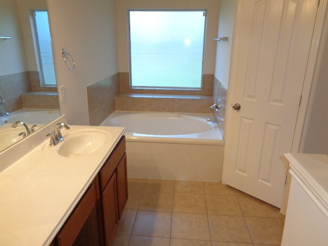 20347 Yosemite Falls Drive Property Photo 17