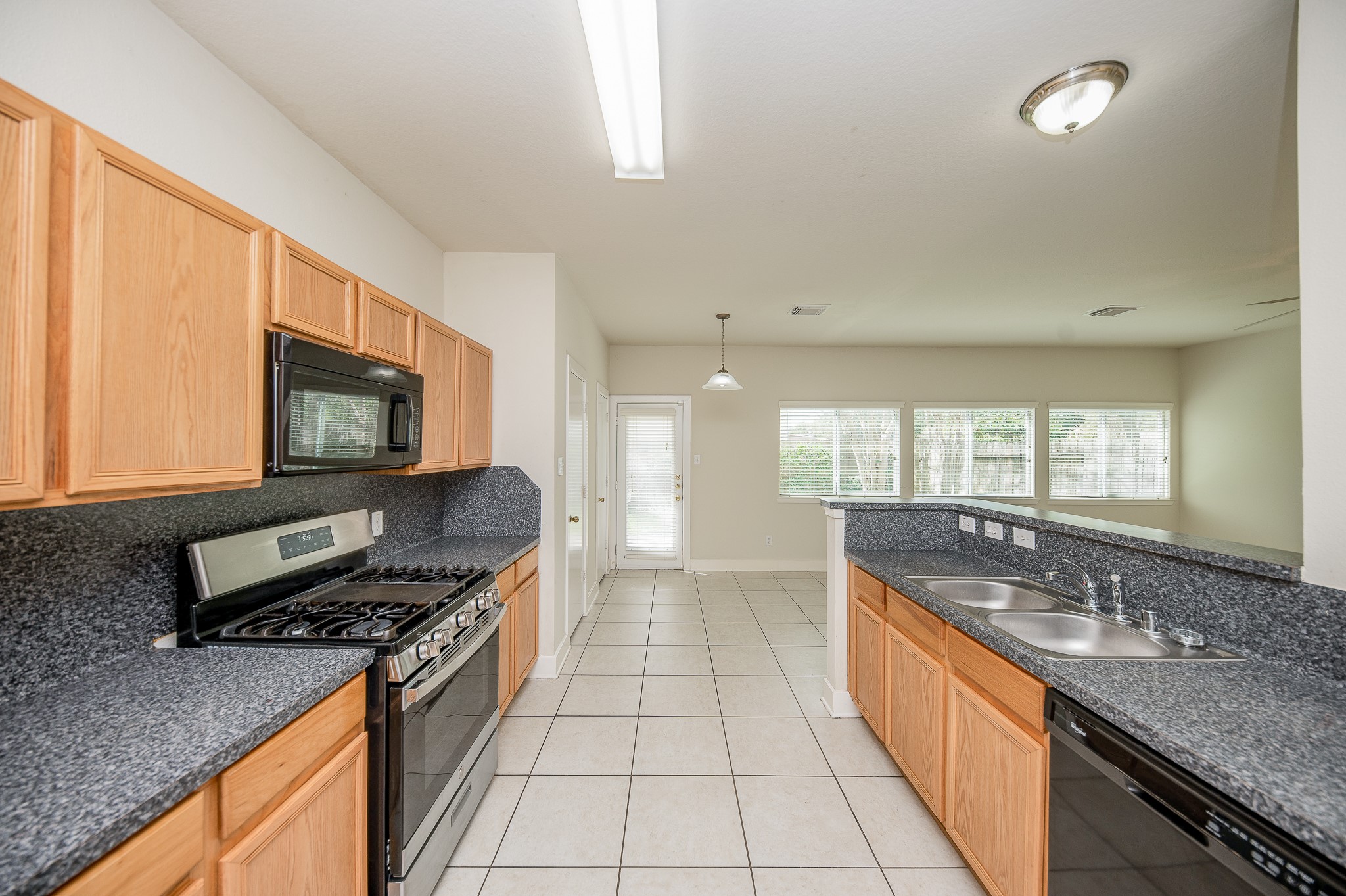 5839 Sonoma Ridge Property Photo 11